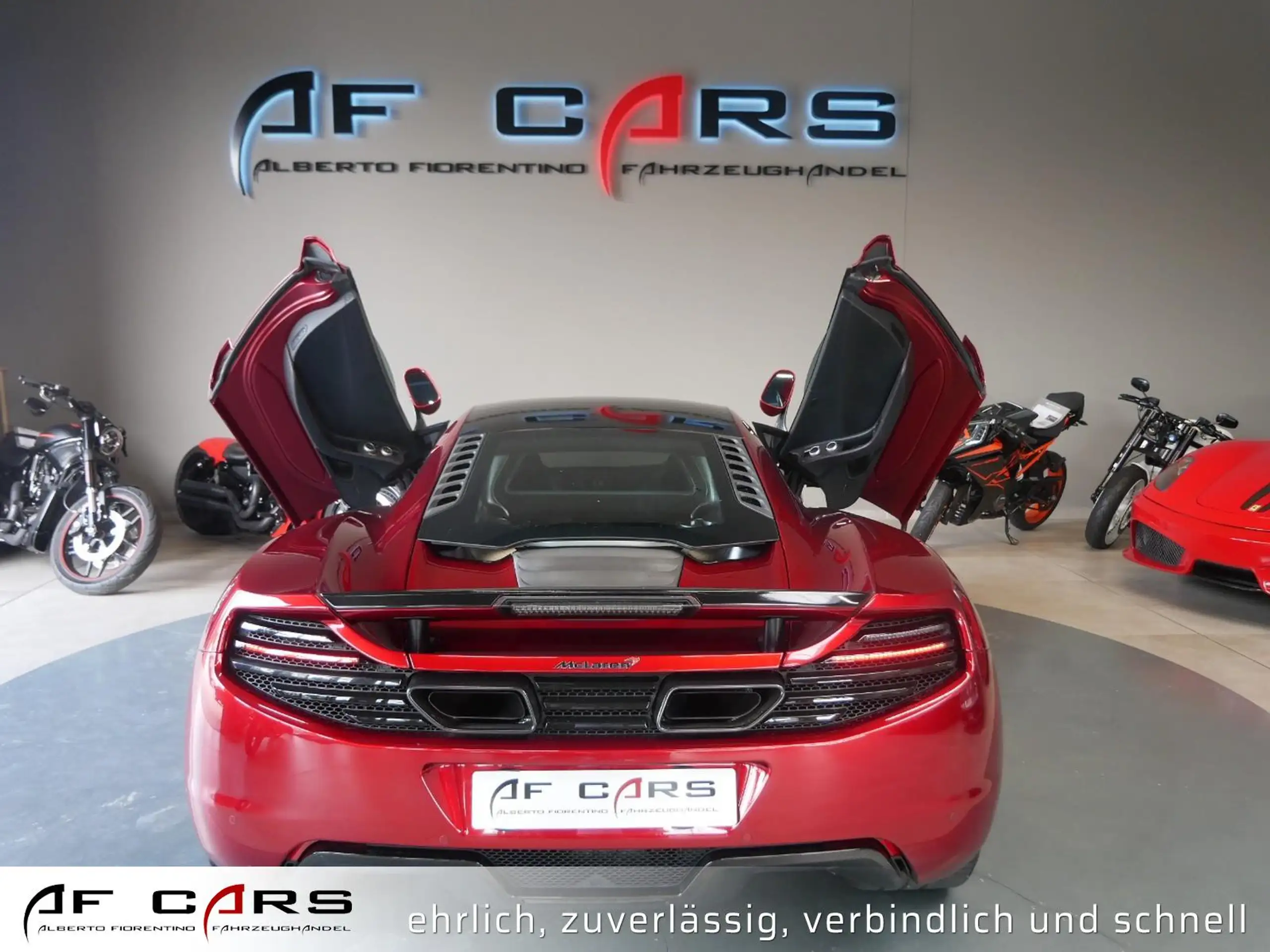 McLaren - MP4-12C