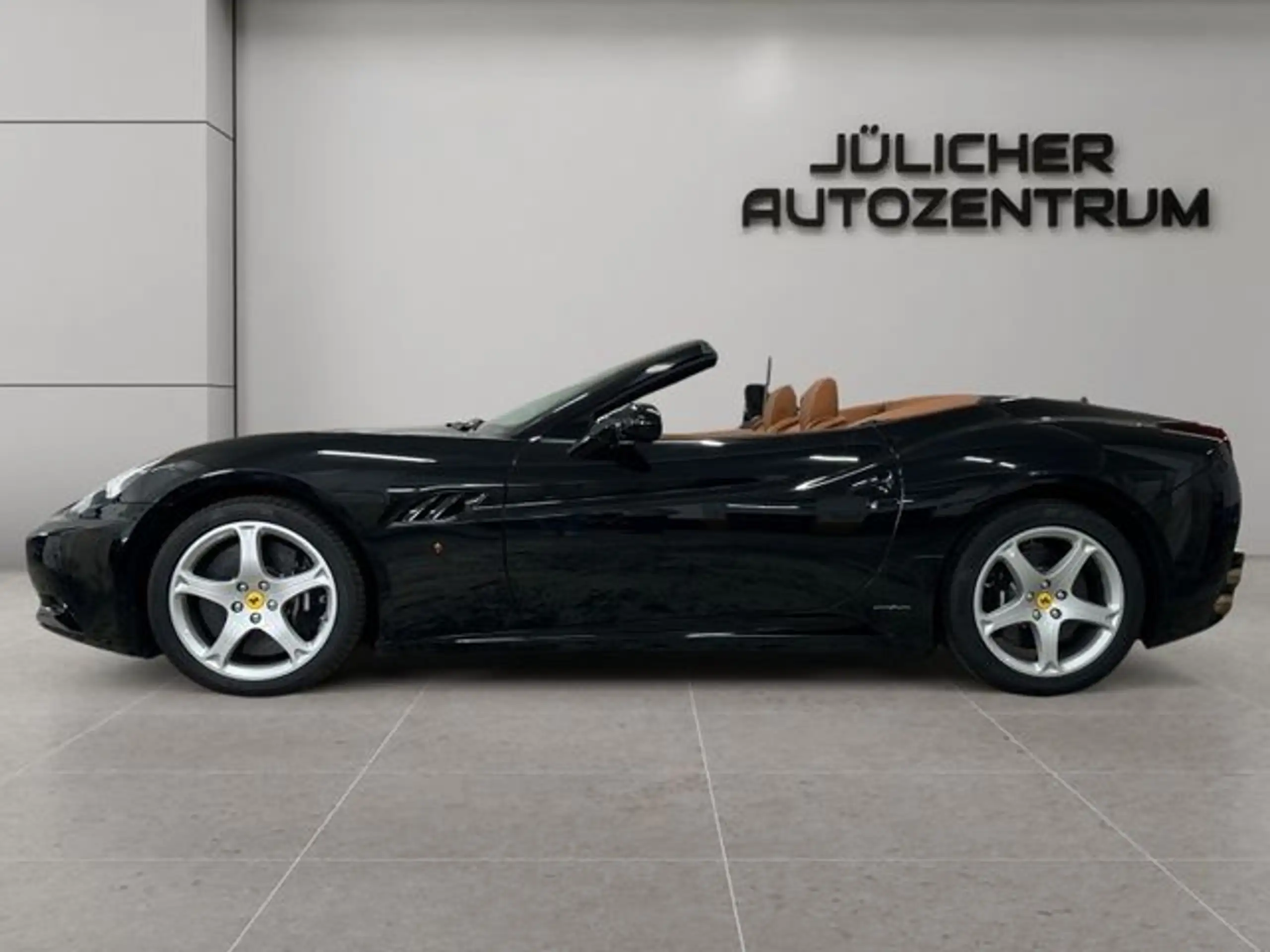 Ferrari - California