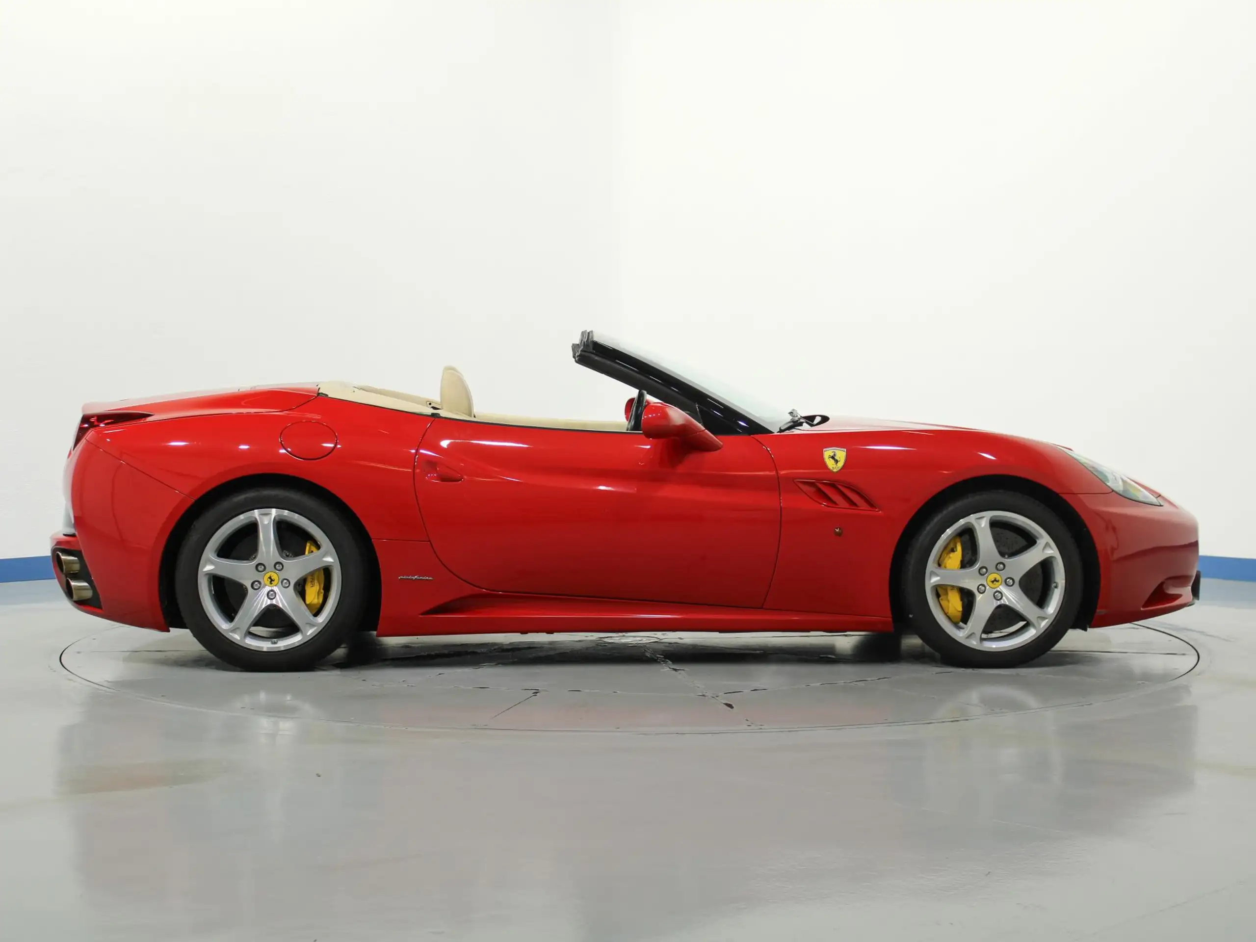 Ferrari - California