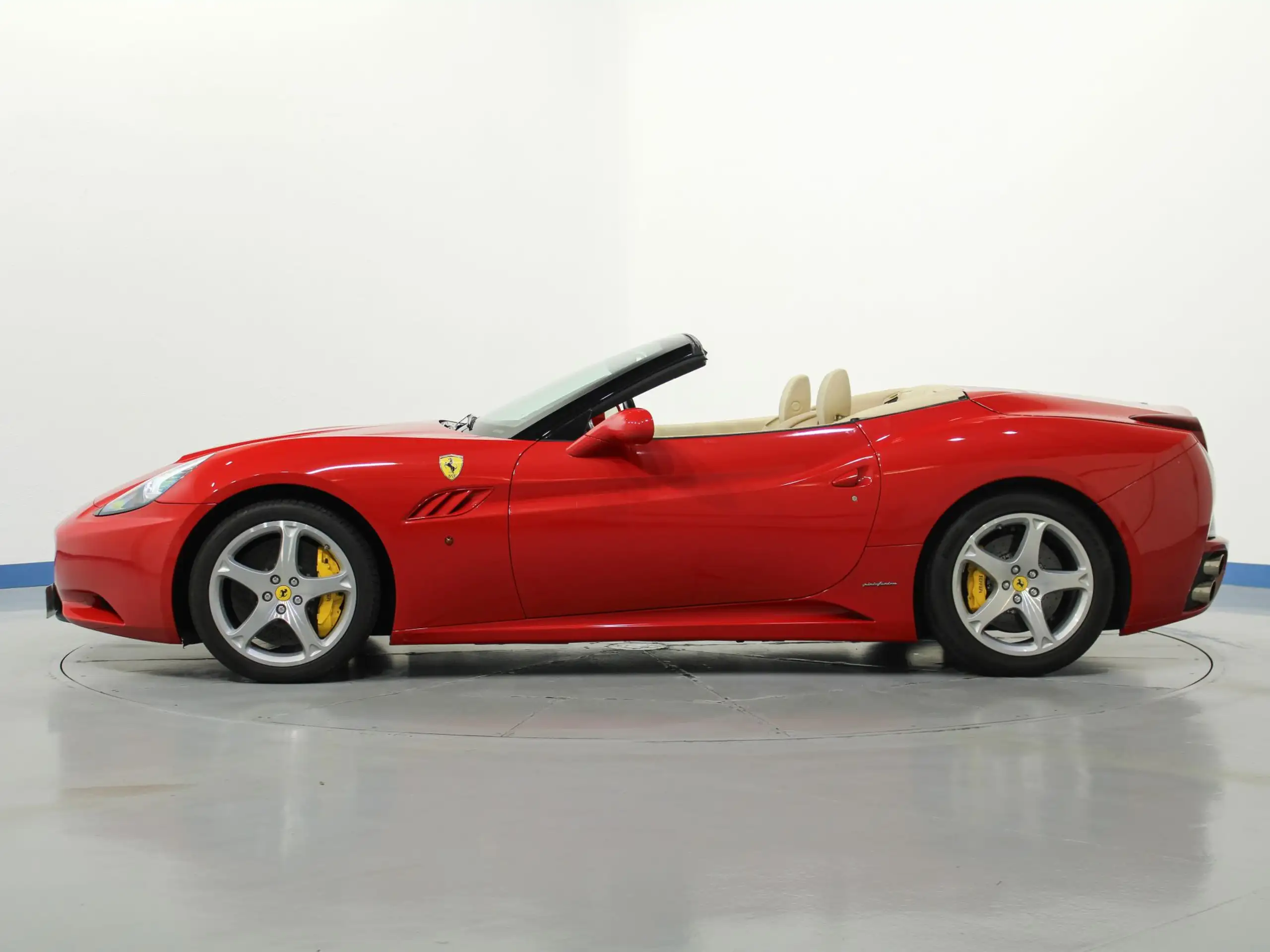 Ferrari - California