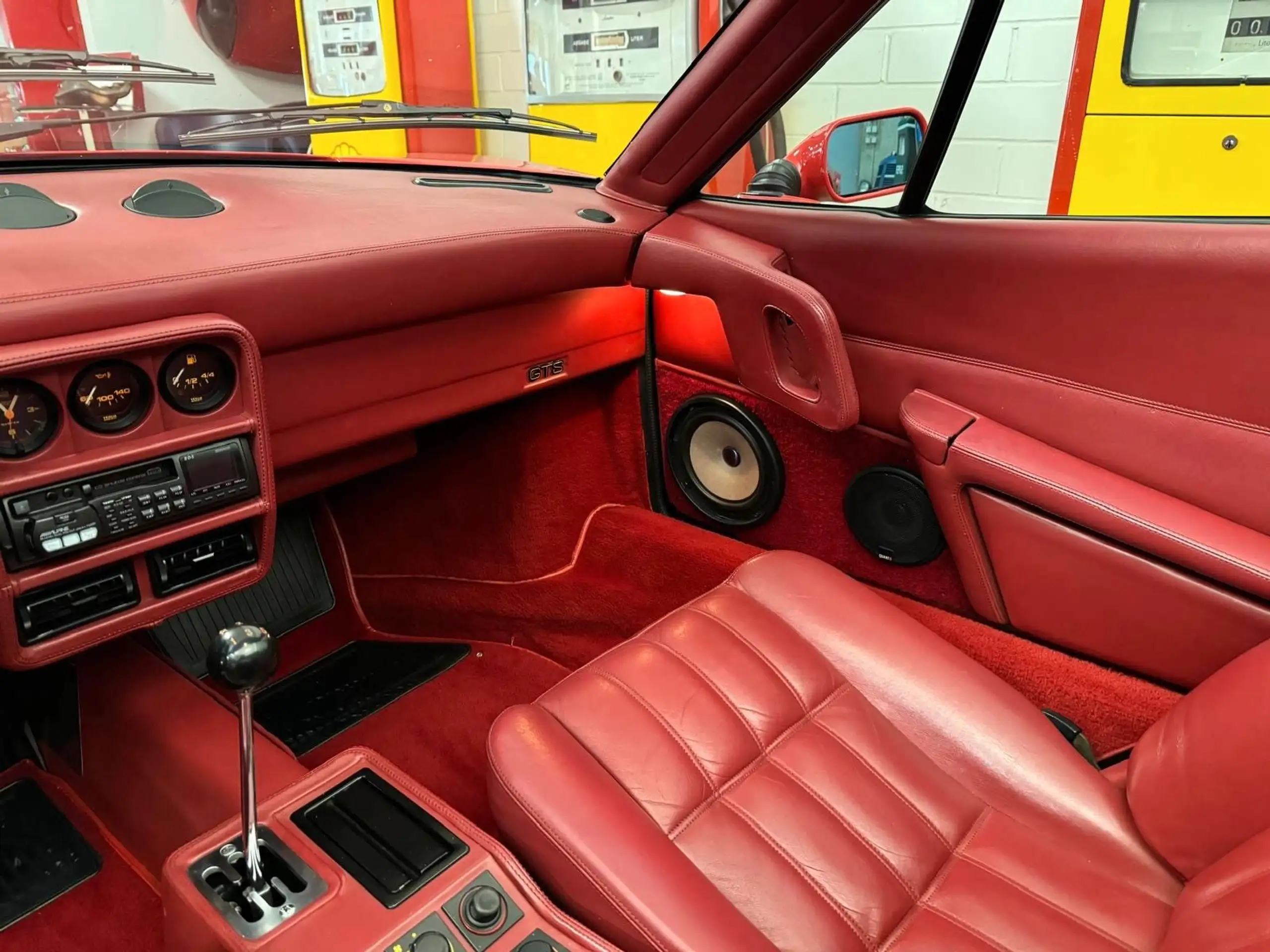 Ferrari - 328