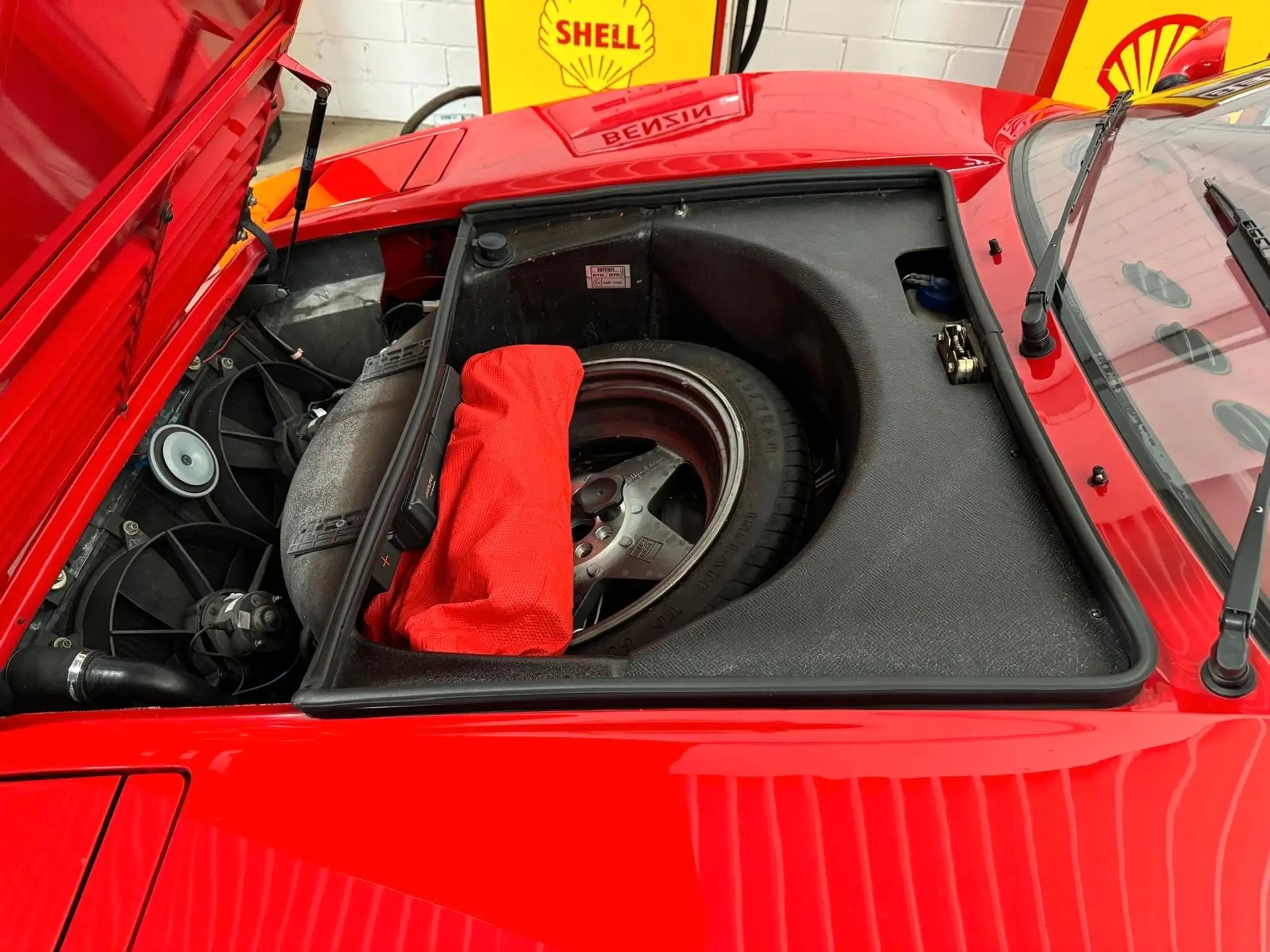 Ferrari - 328