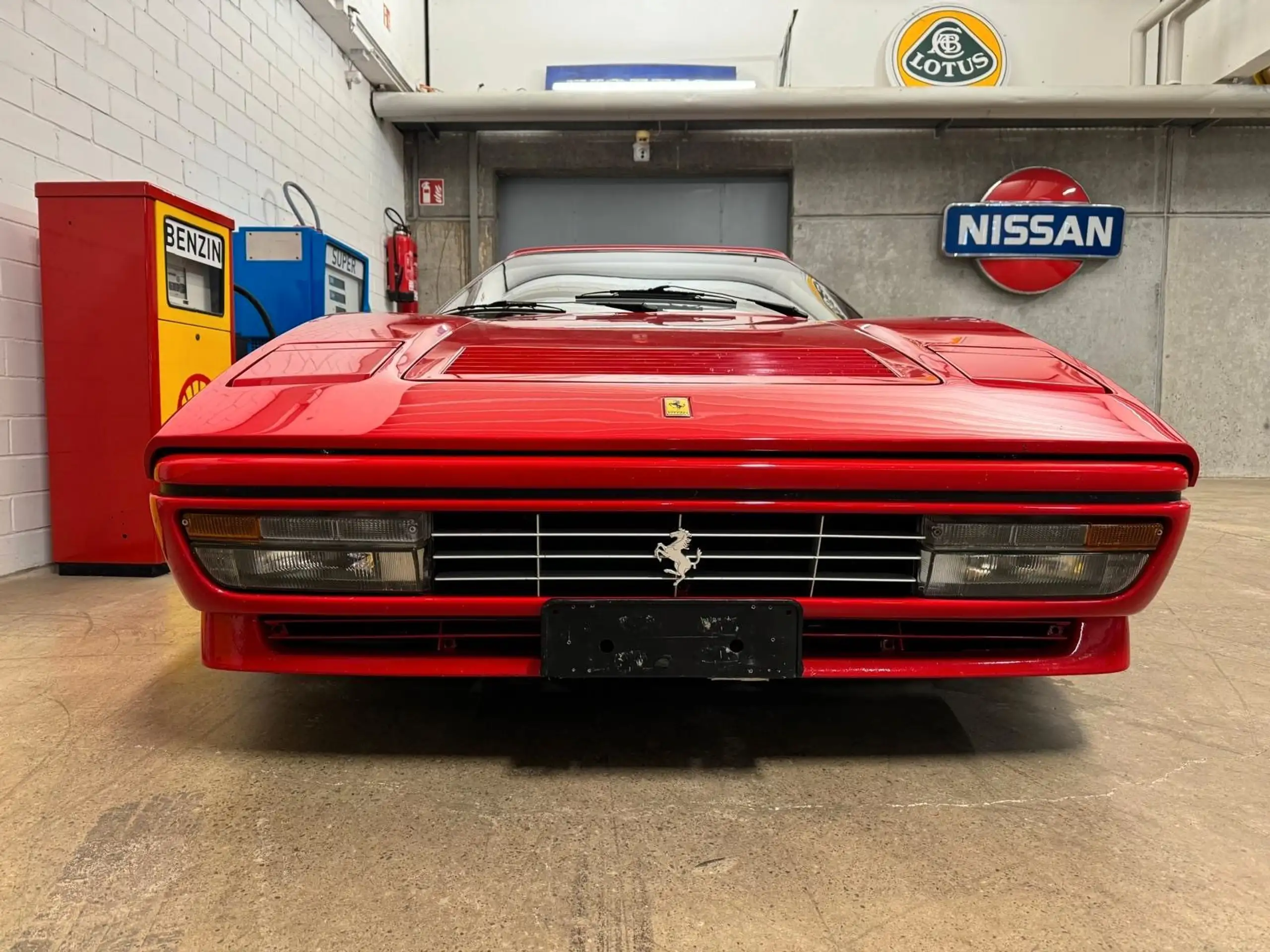 Ferrari - 328