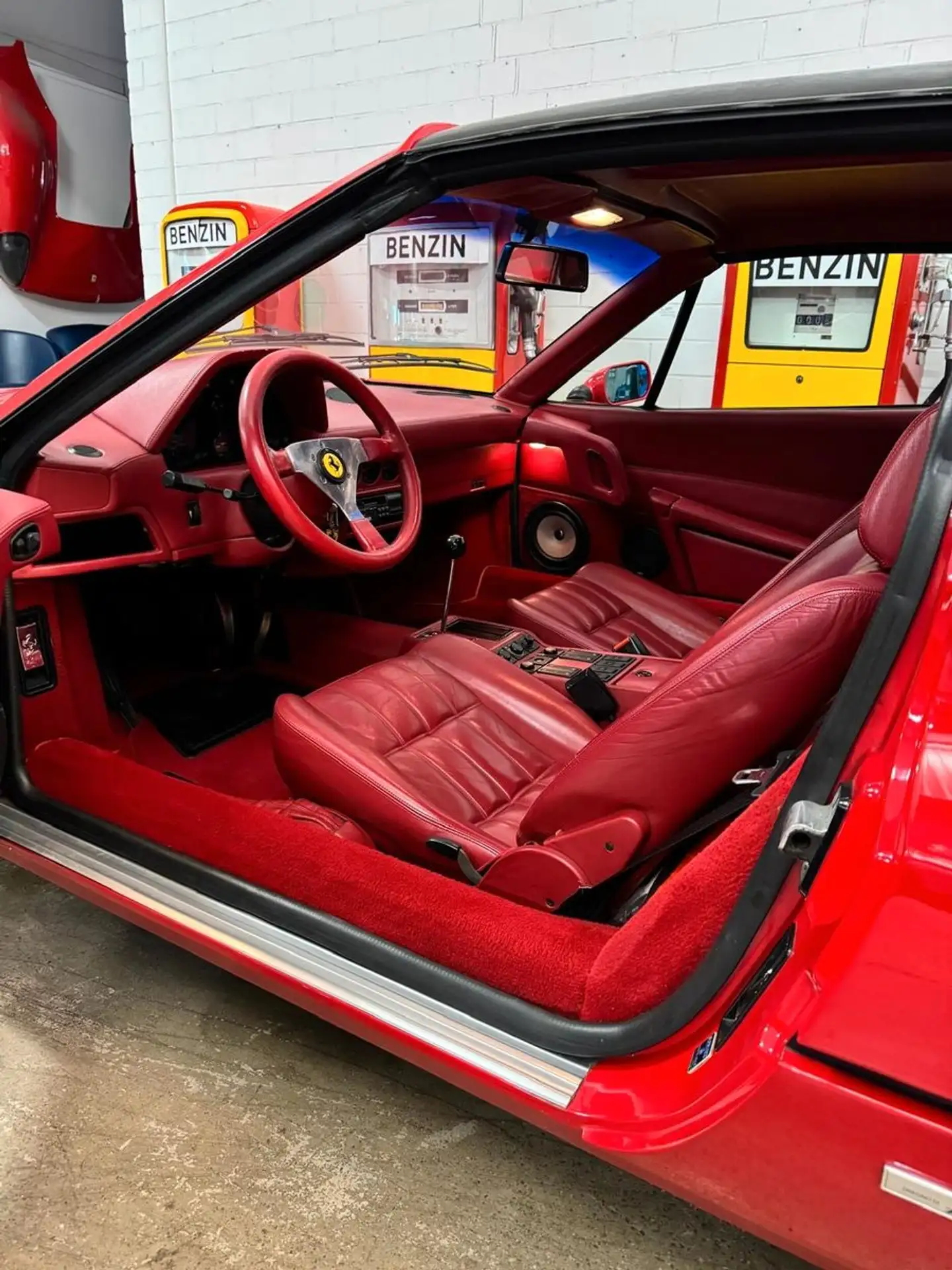 Ferrari - 328