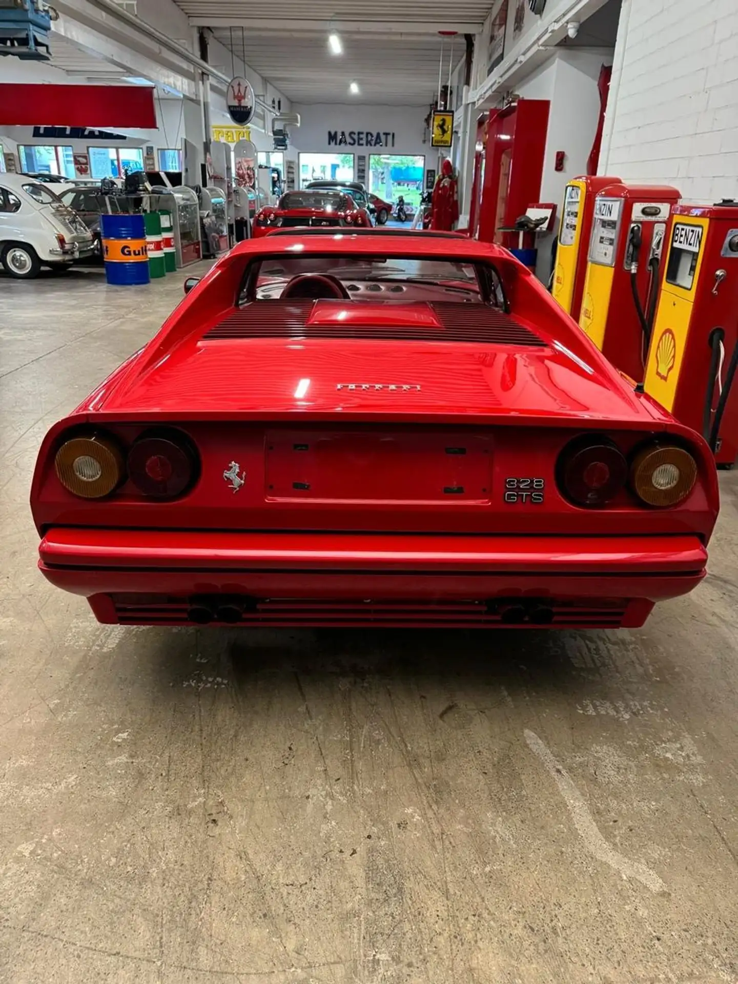 Ferrari - 328