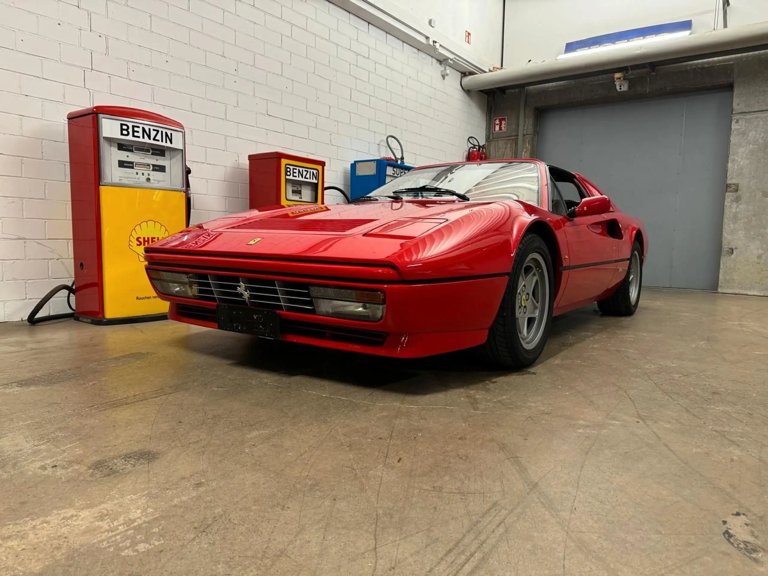 Ferrari - 328