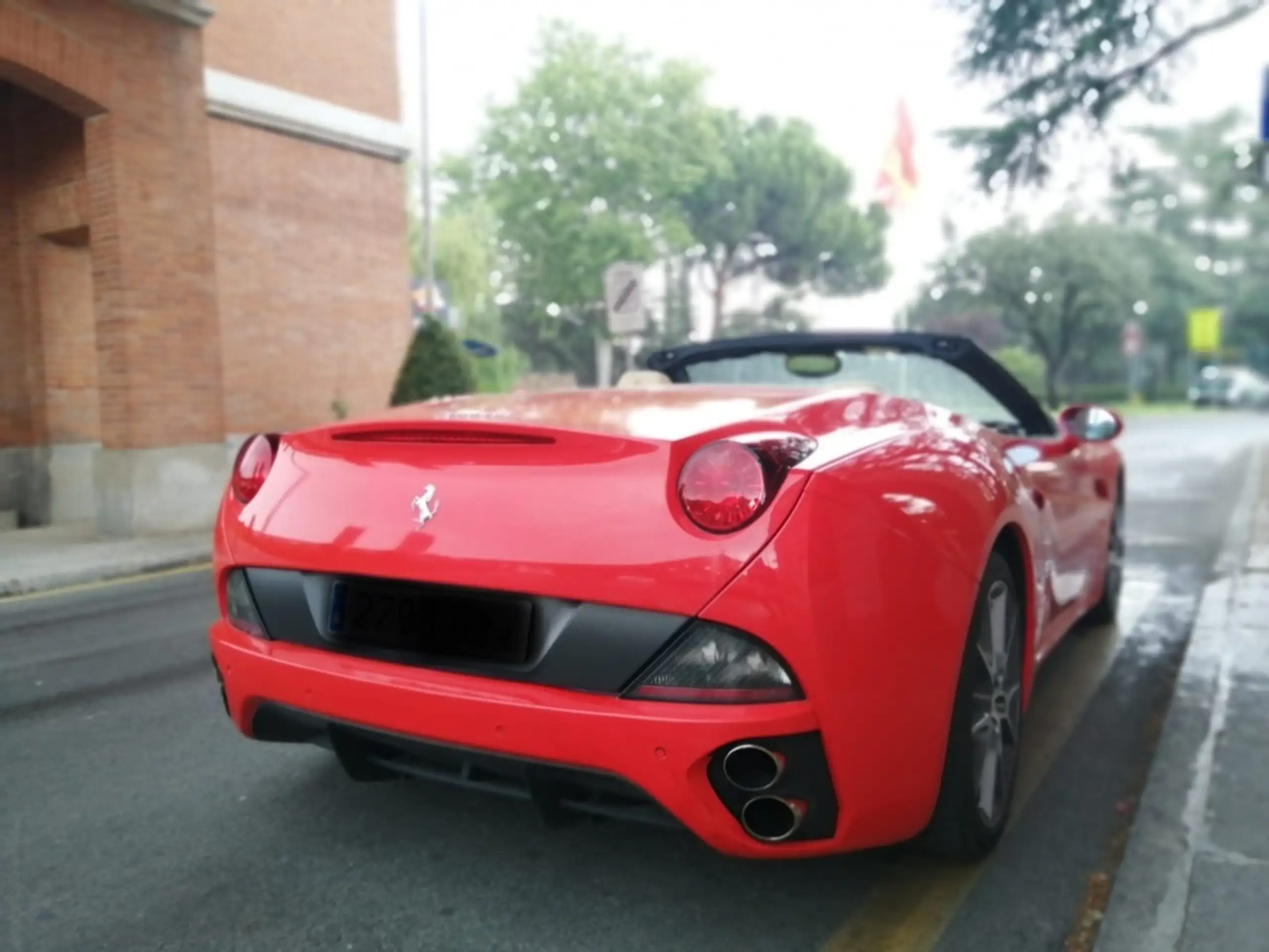 Ferrari - California