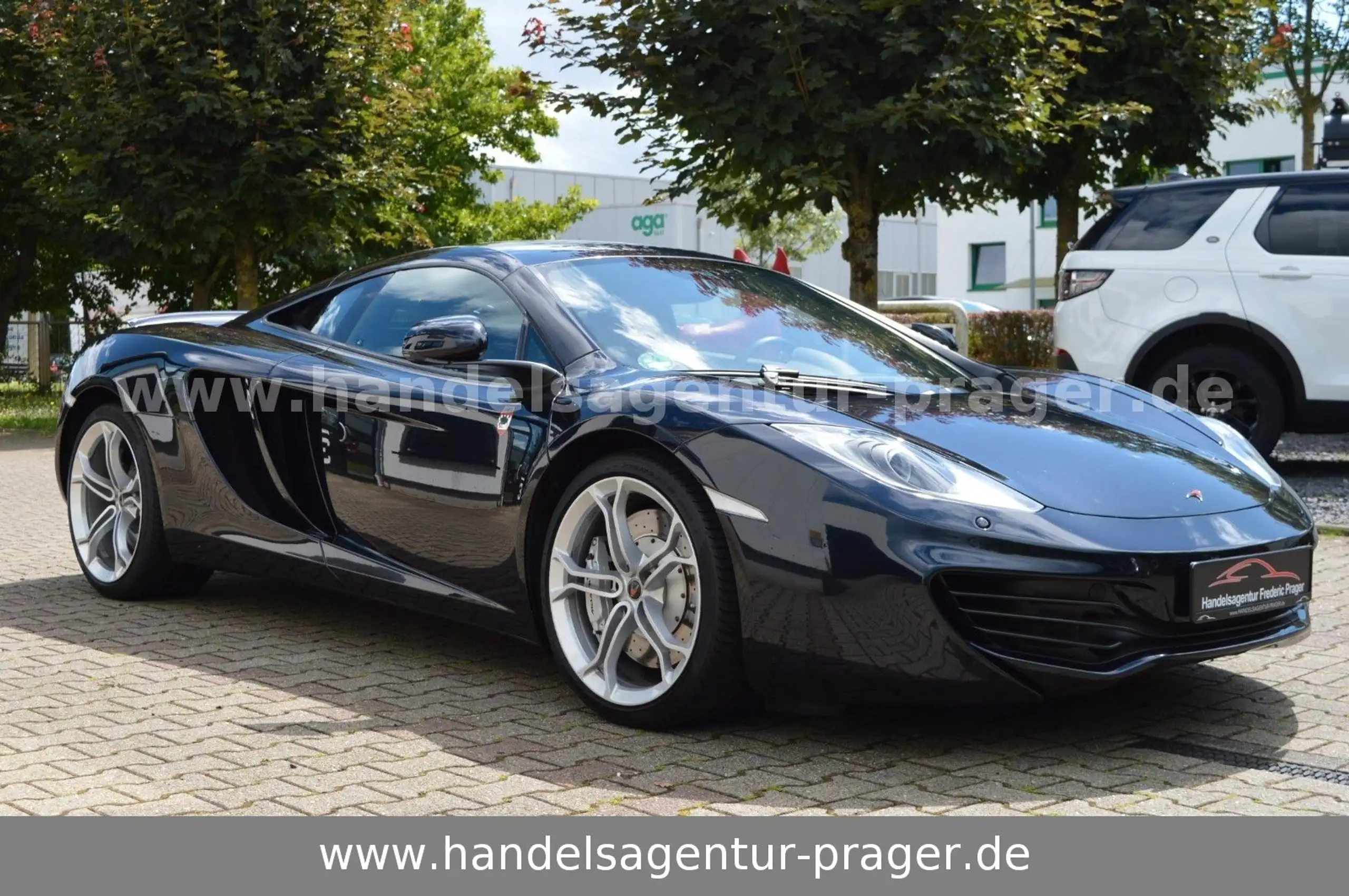 McLaren - MP4-12C