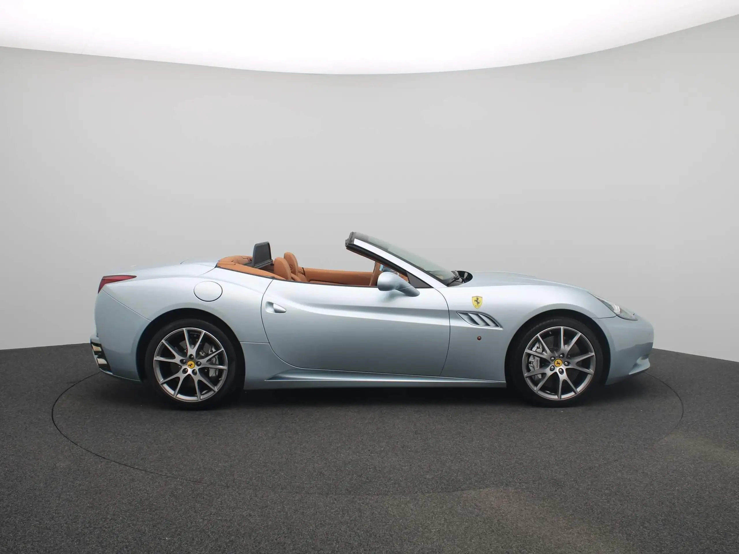 Ferrari - California