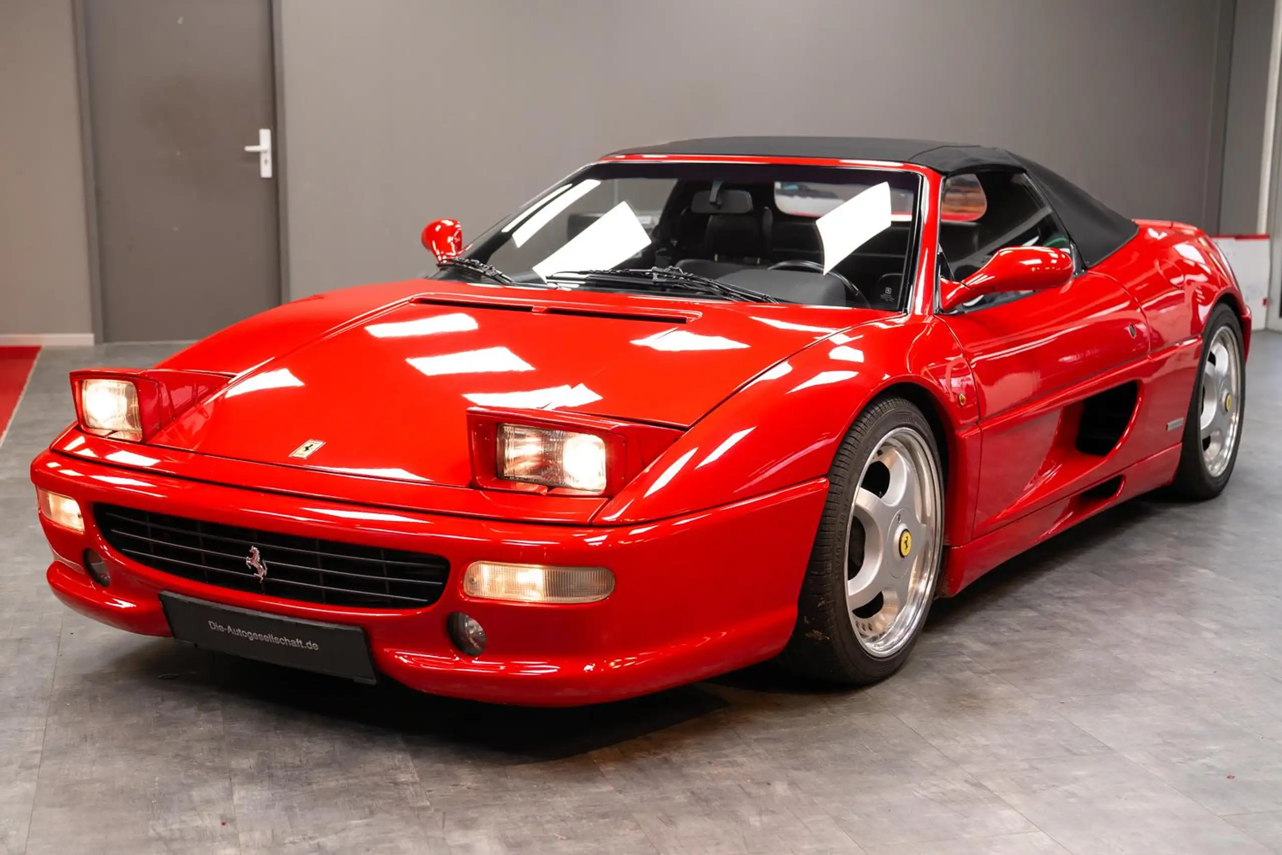 Ferrari - F355