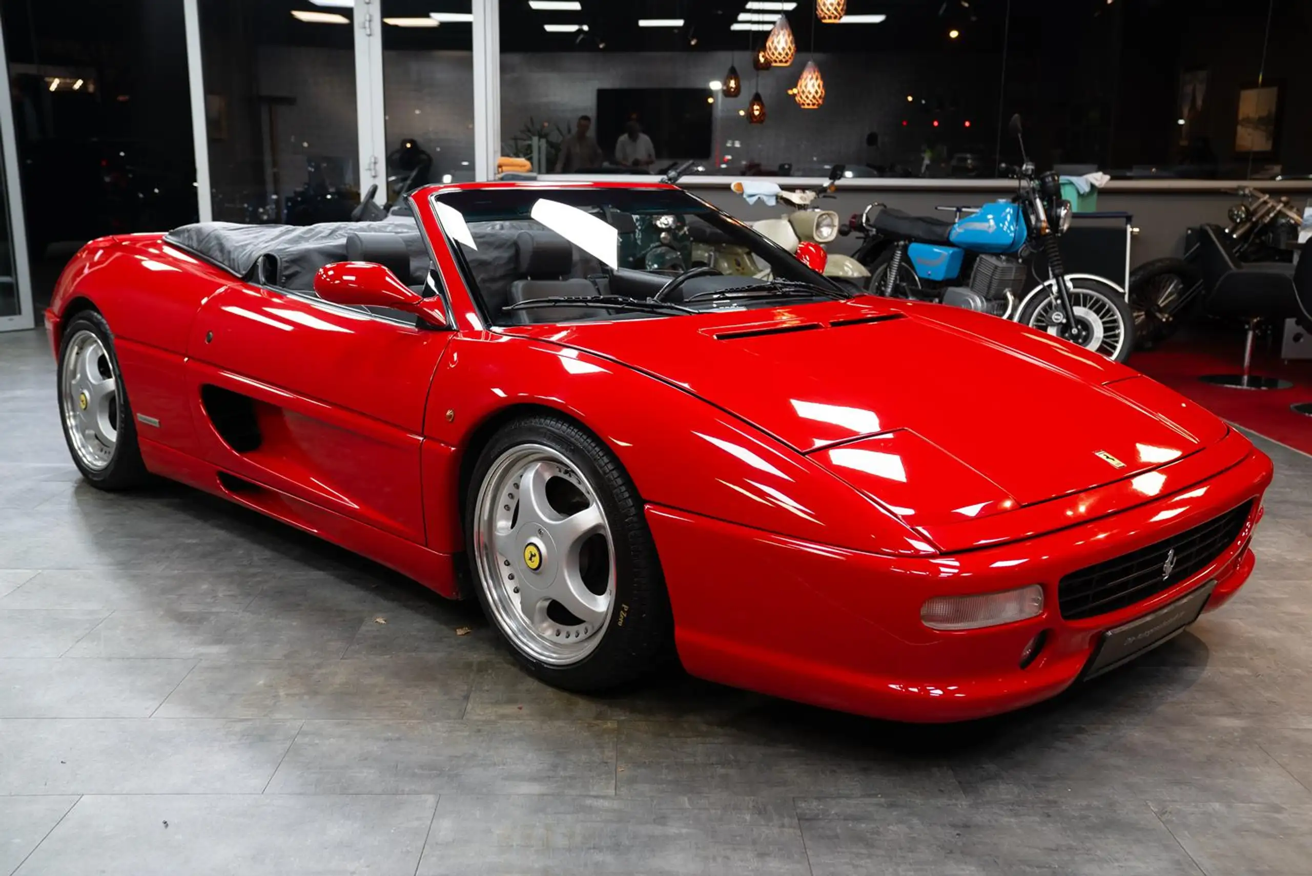 Ferrari - F355