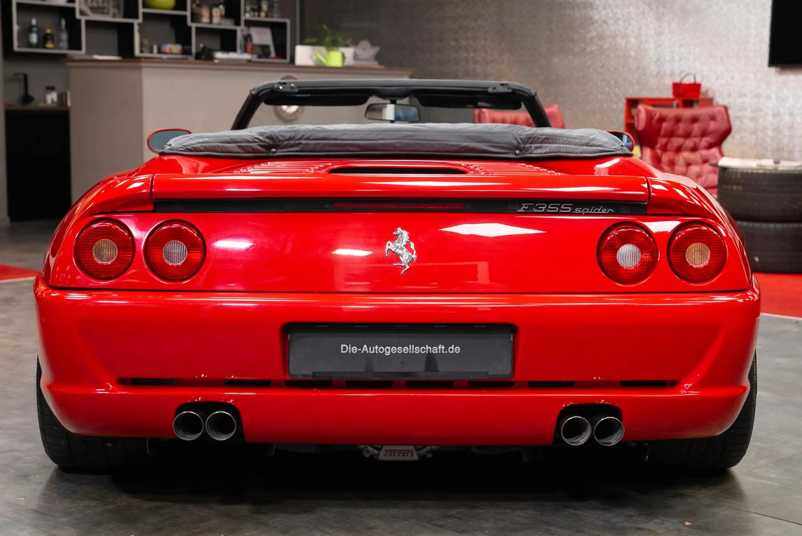 Ferrari - F355