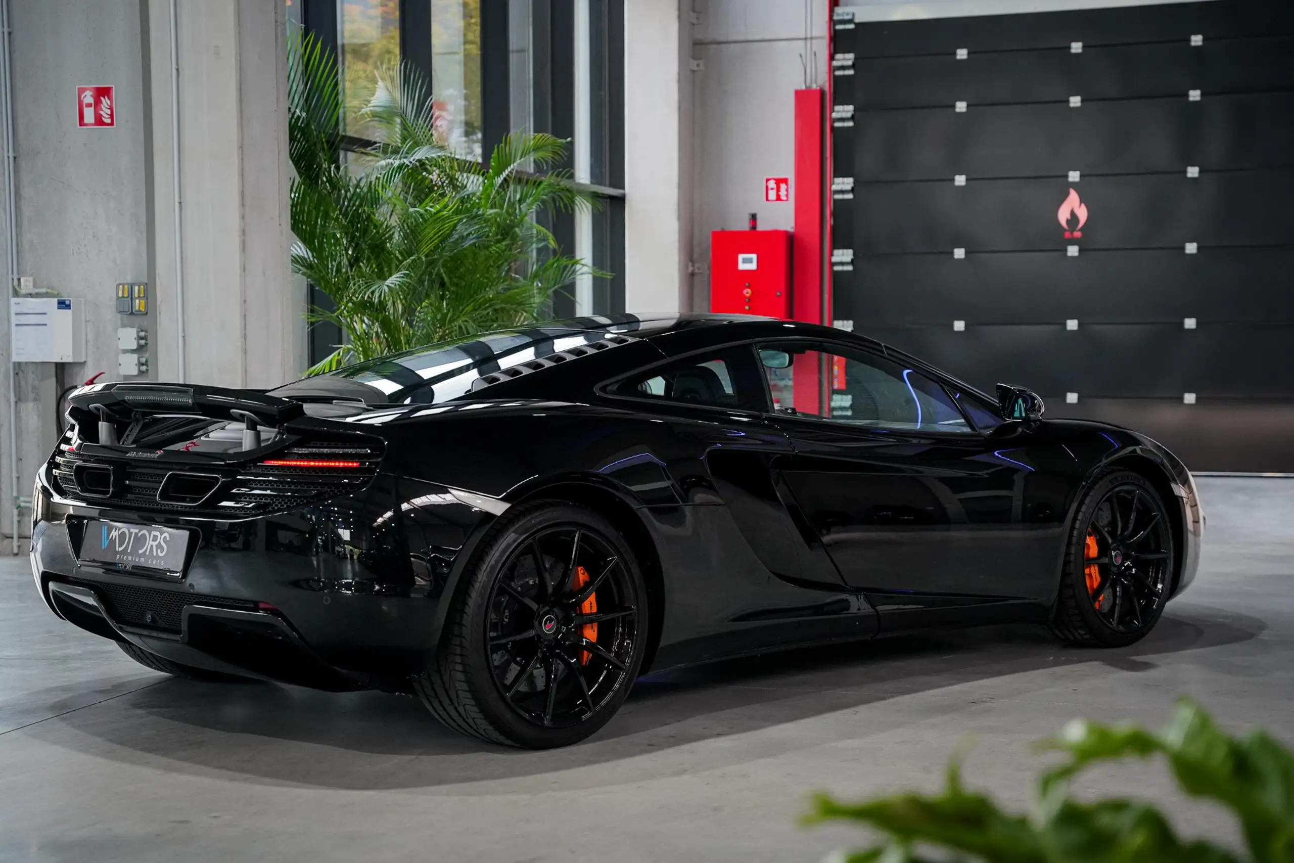 McLaren - MP4-12C