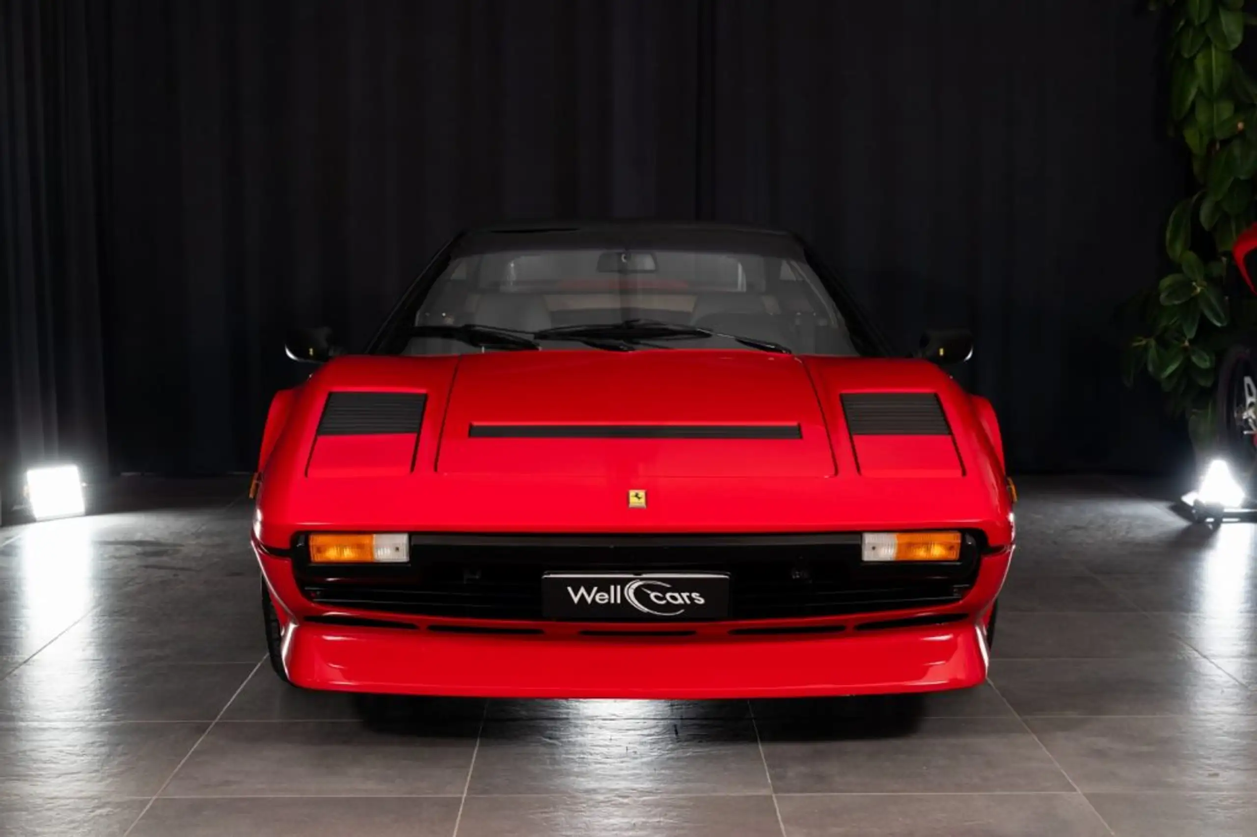 Ferrari - 208