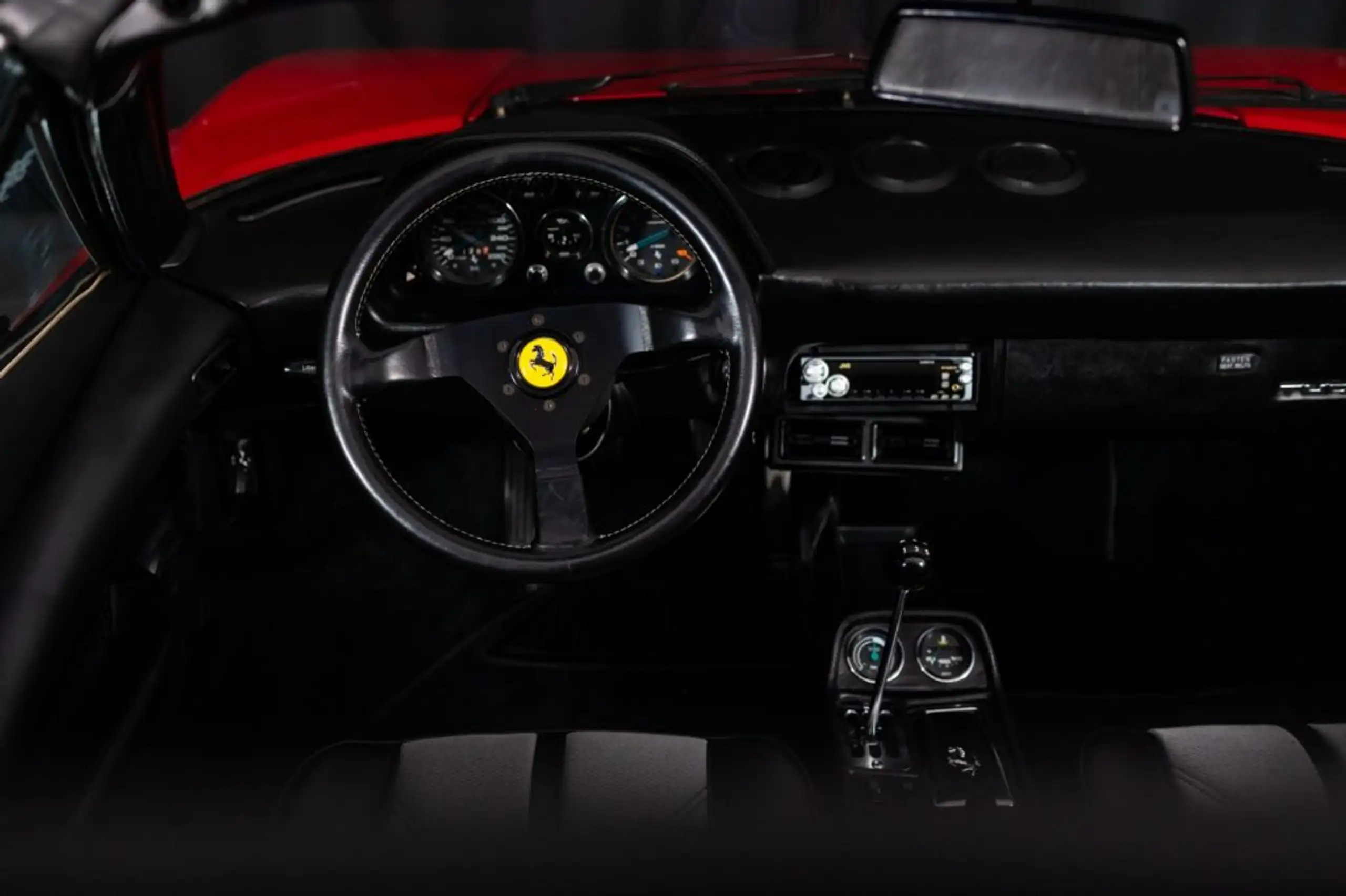 Ferrari - 208