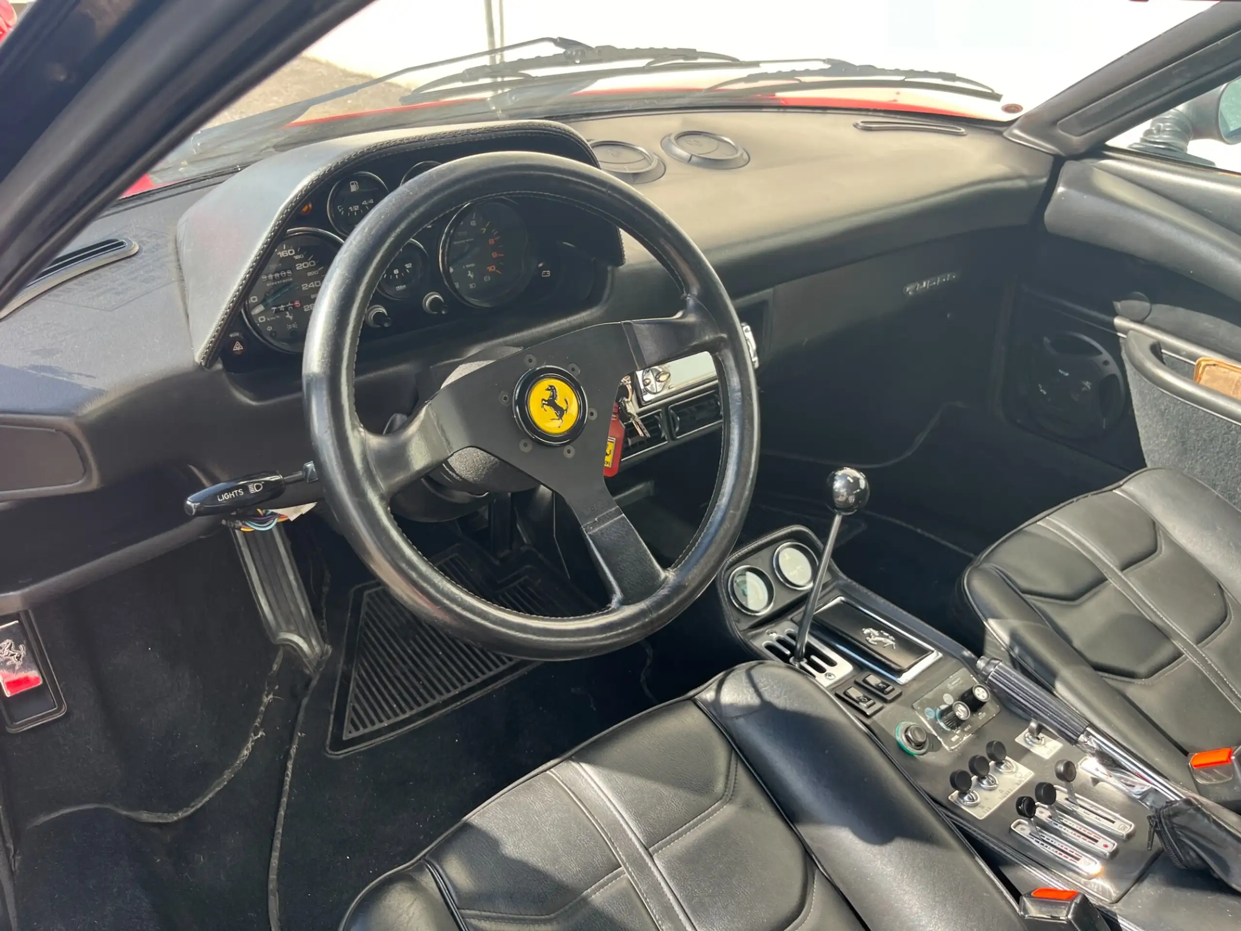 Ferrari - 208