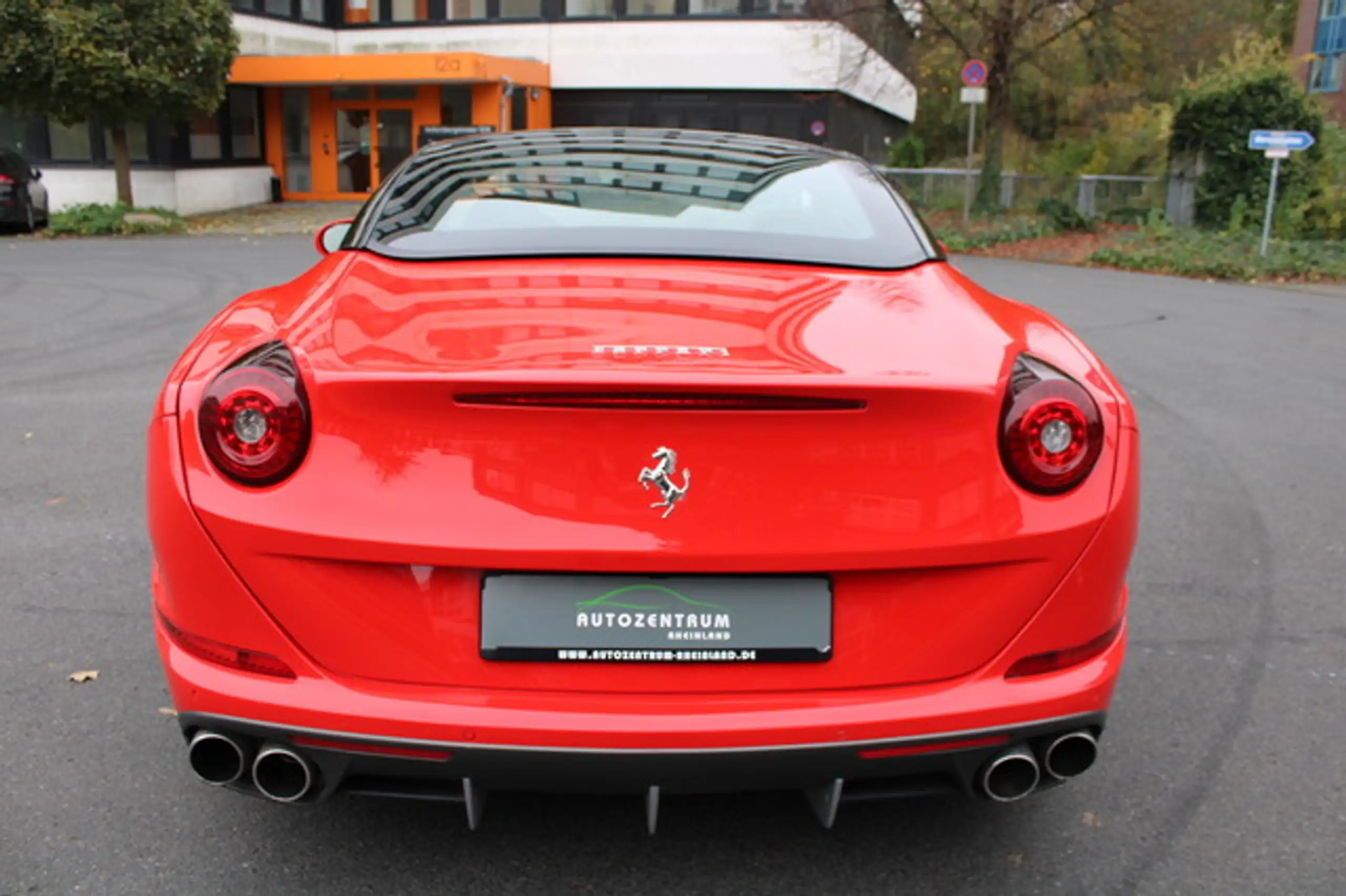 Ferrari - California