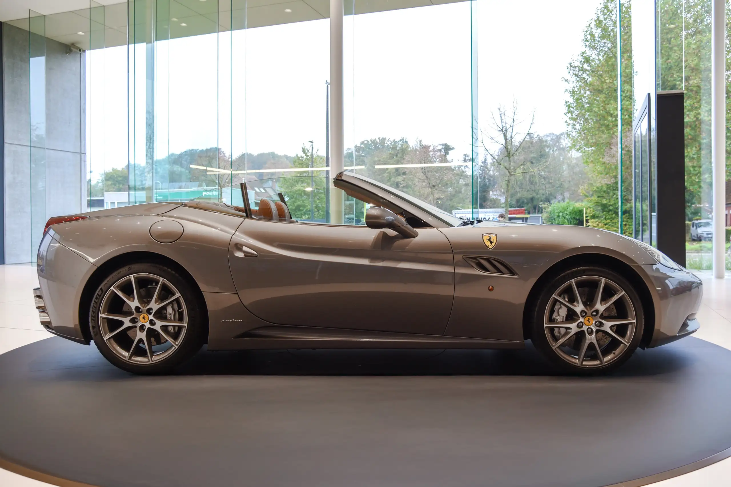 Ferrari - California