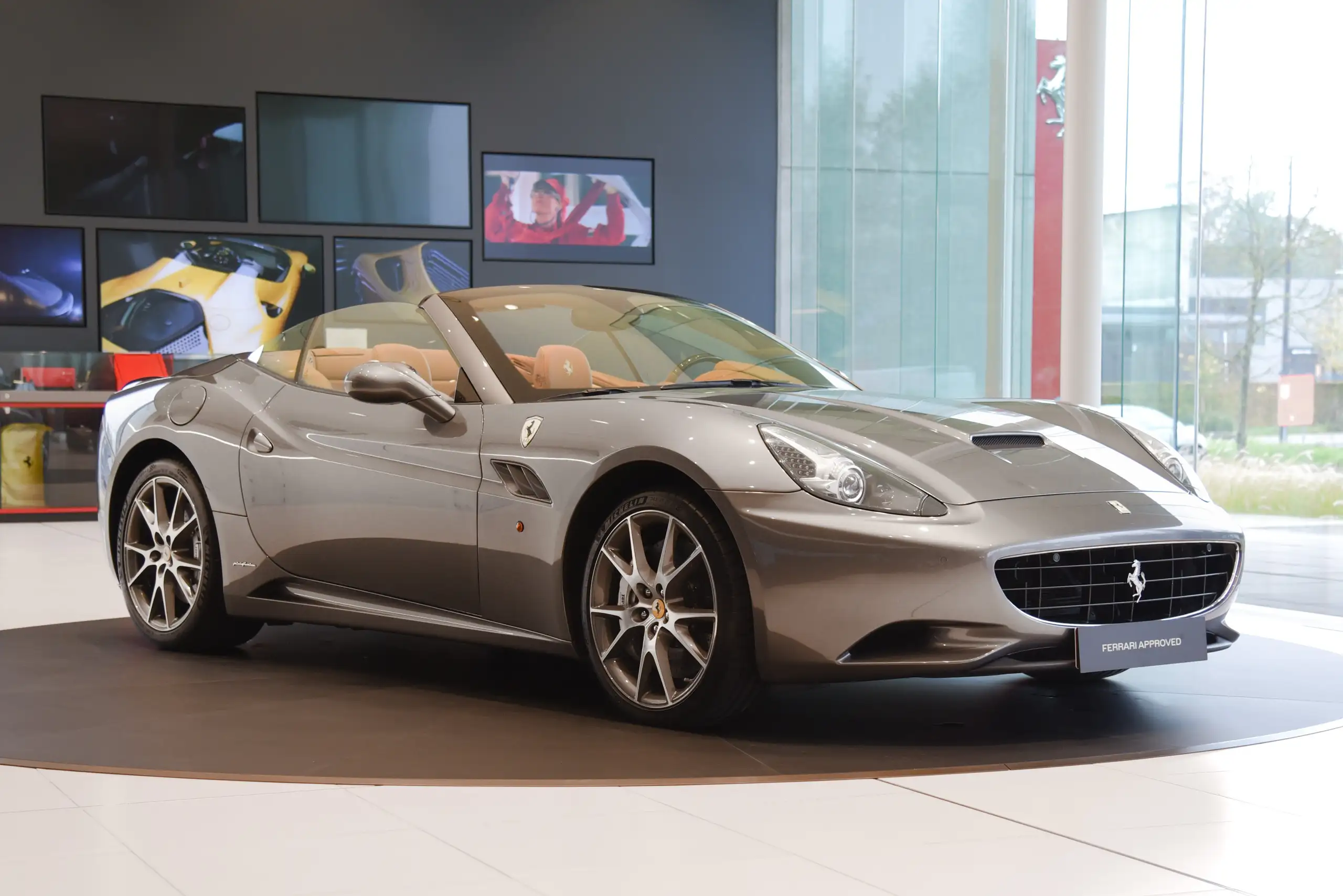 Ferrari - California