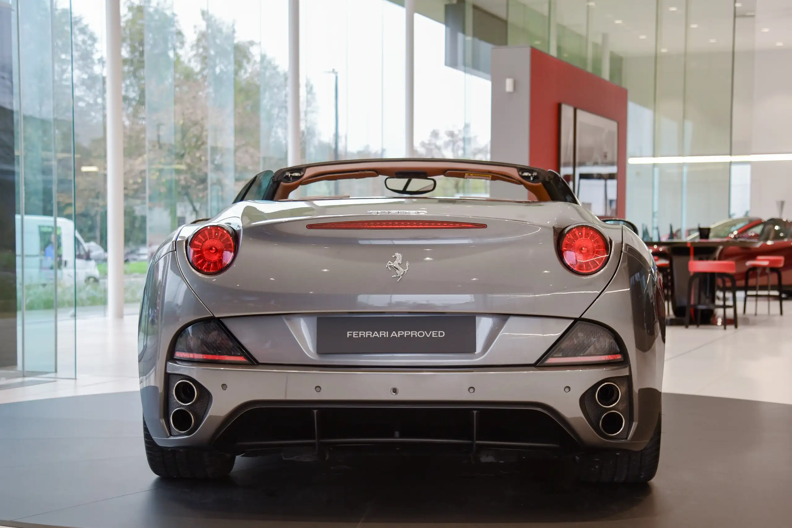 Ferrari - California