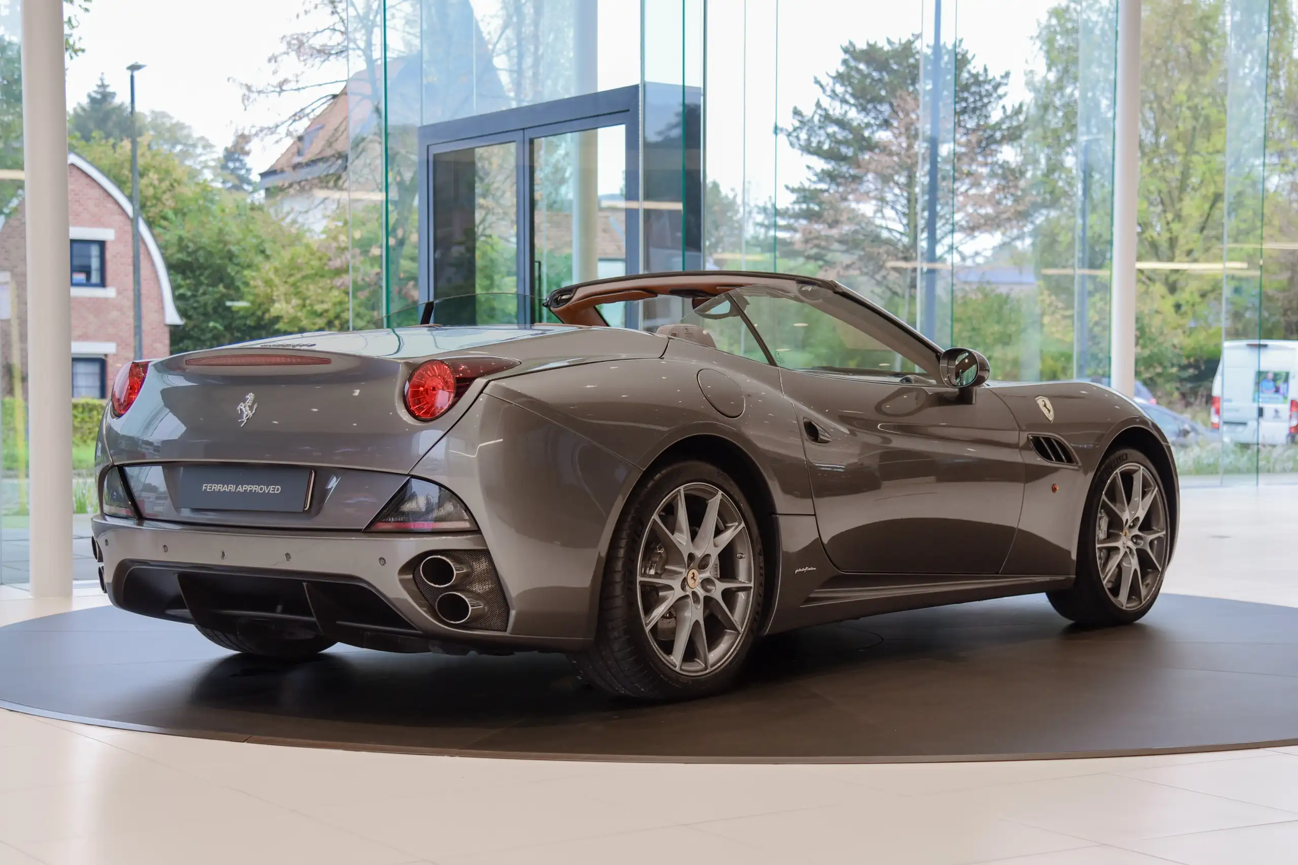 Ferrari - California