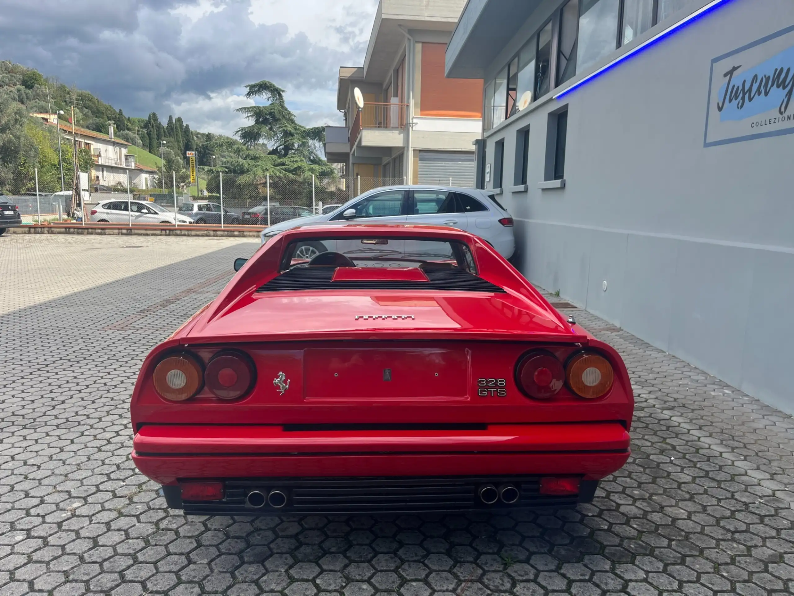 Ferrari - 328