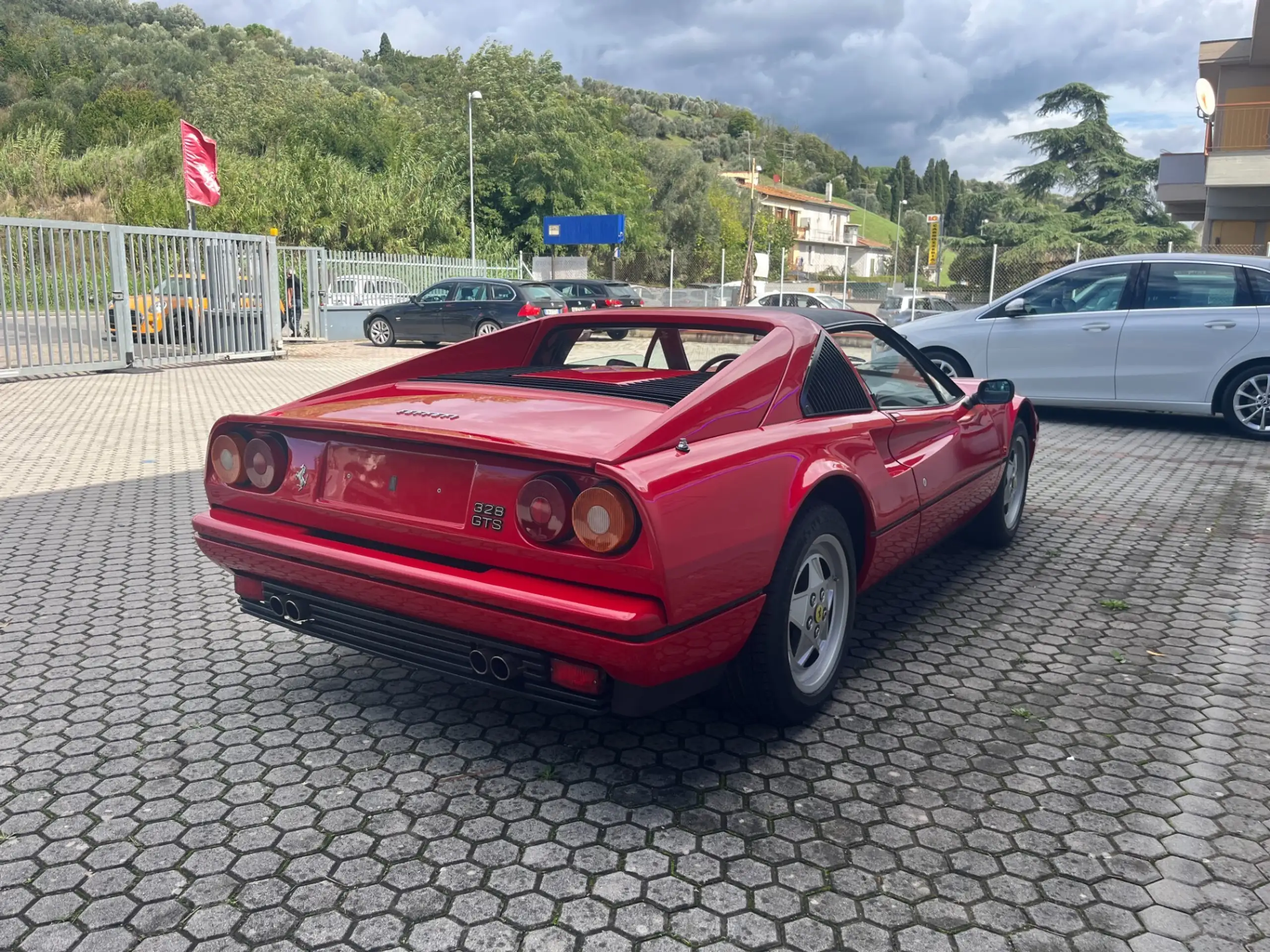 Ferrari - 328