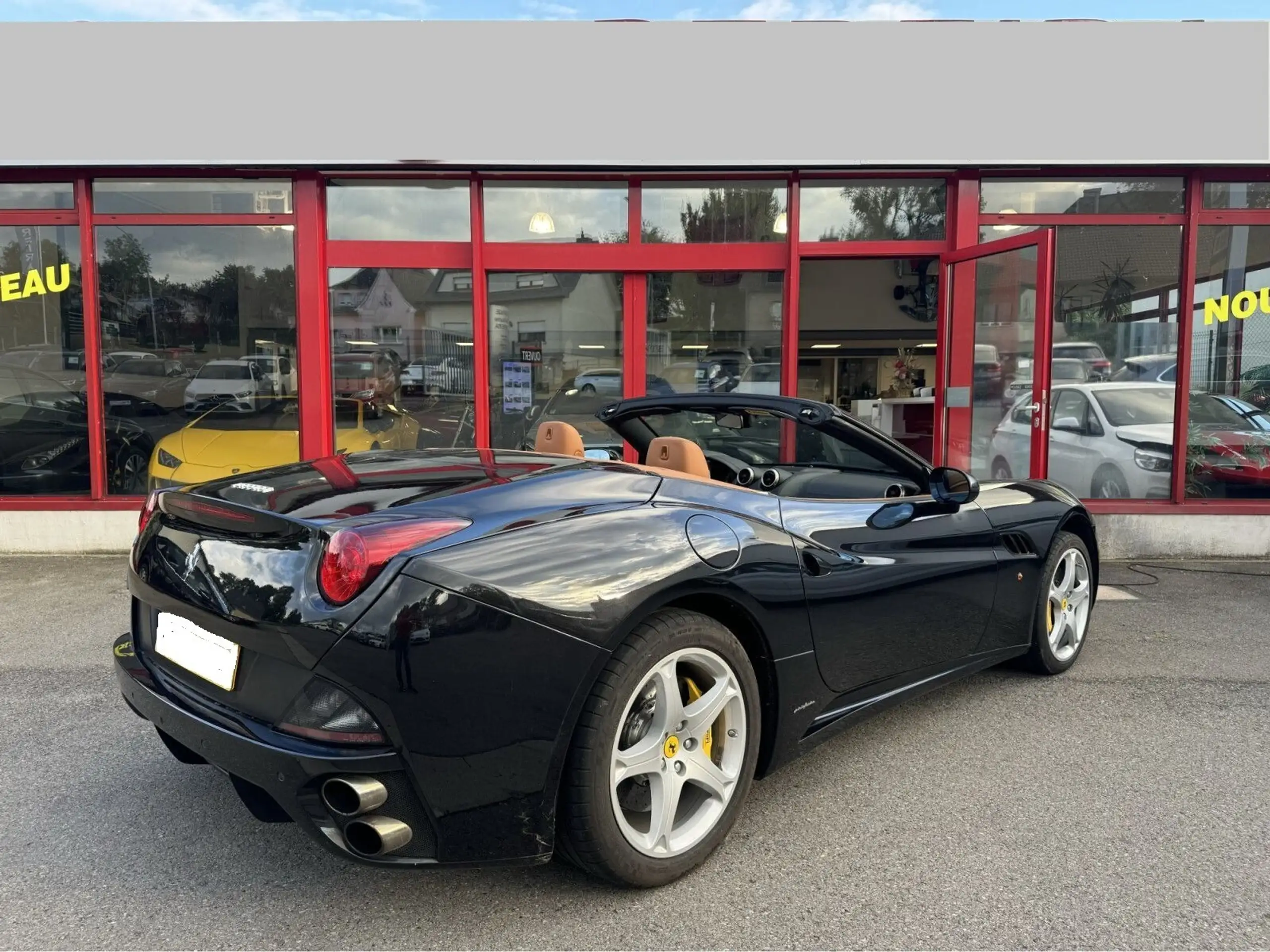 Ferrari - California