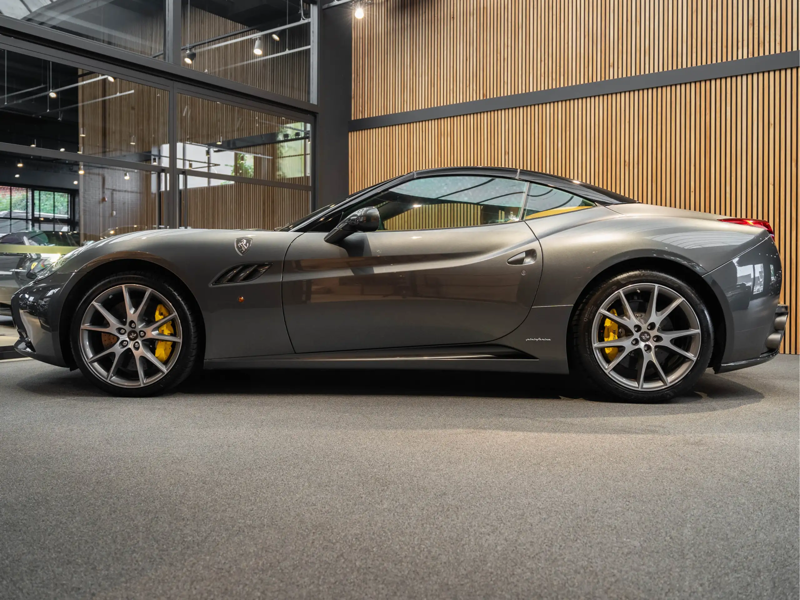 Ferrari - California