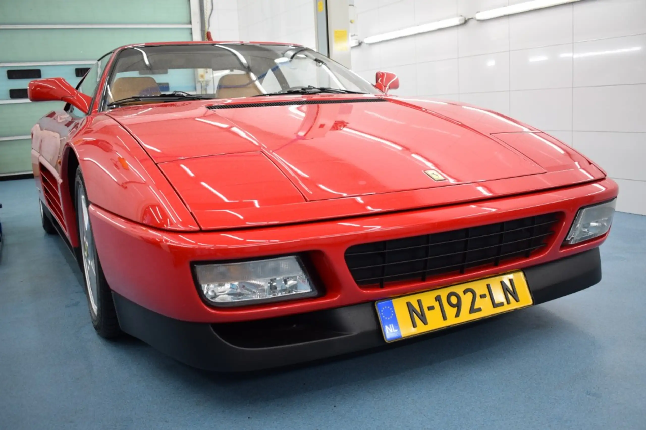 Ferrari - 348