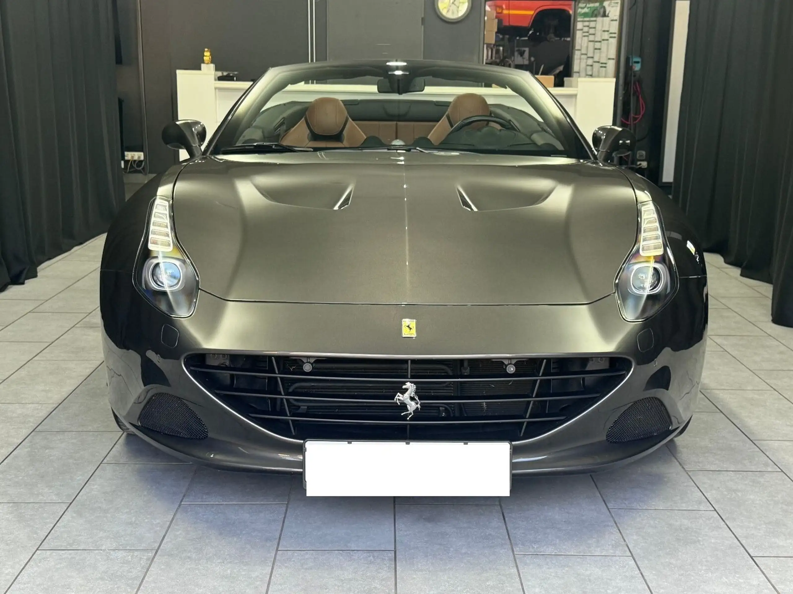 Ferrari - California