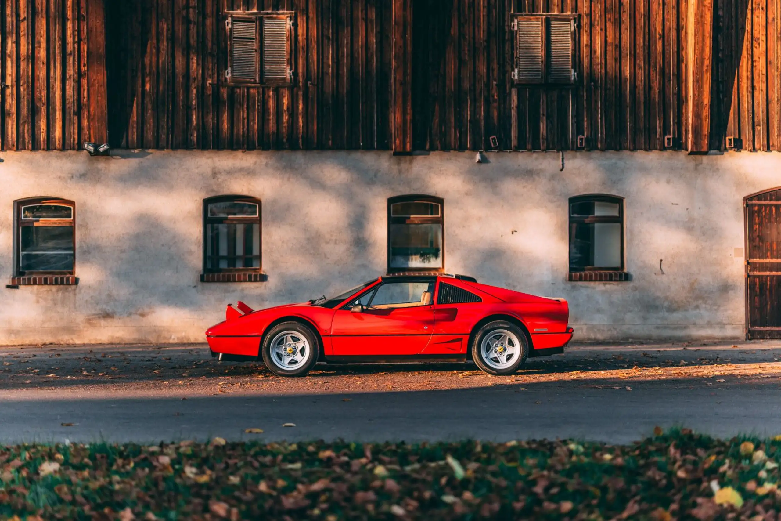 Ferrari - 208