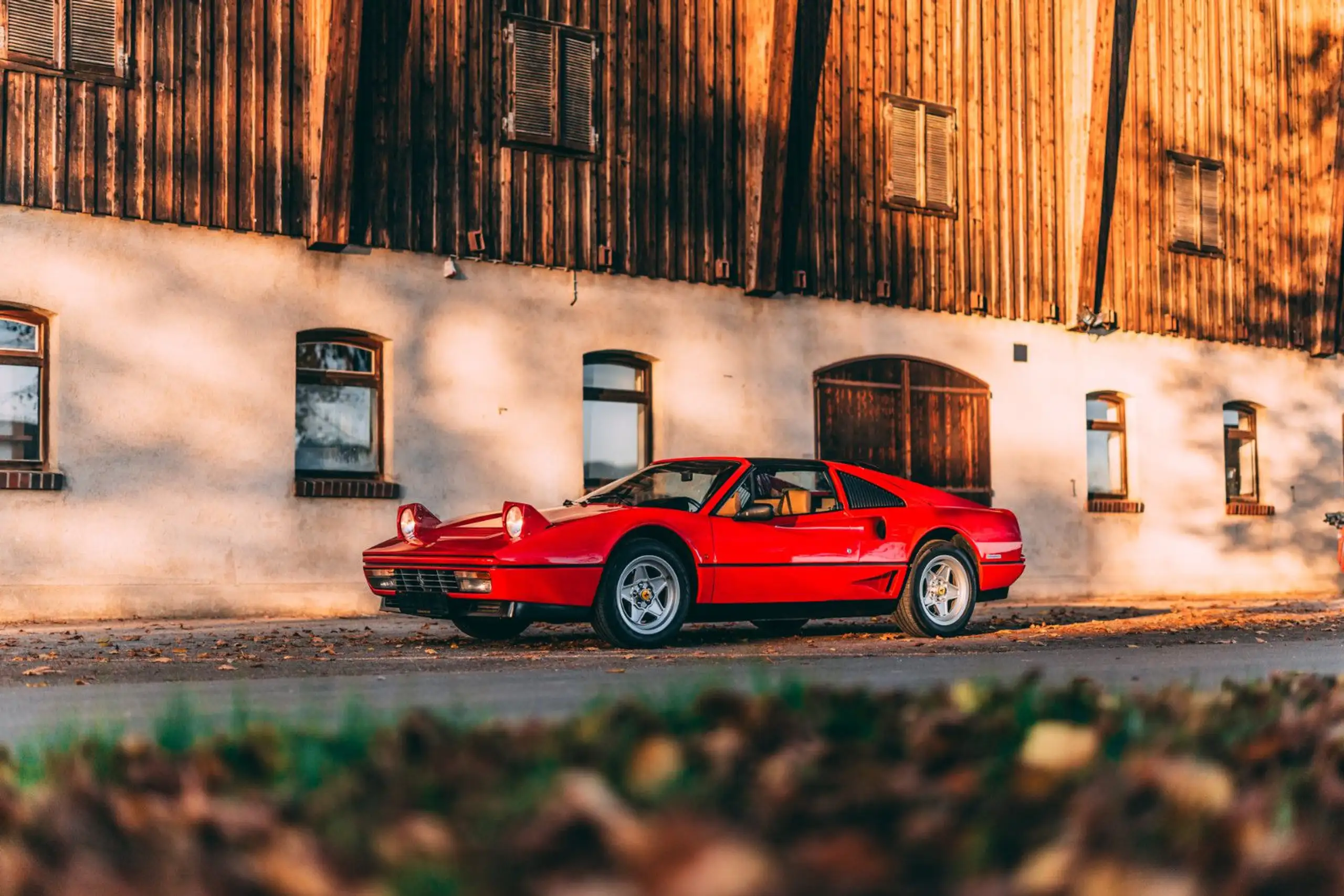 Ferrari - 208