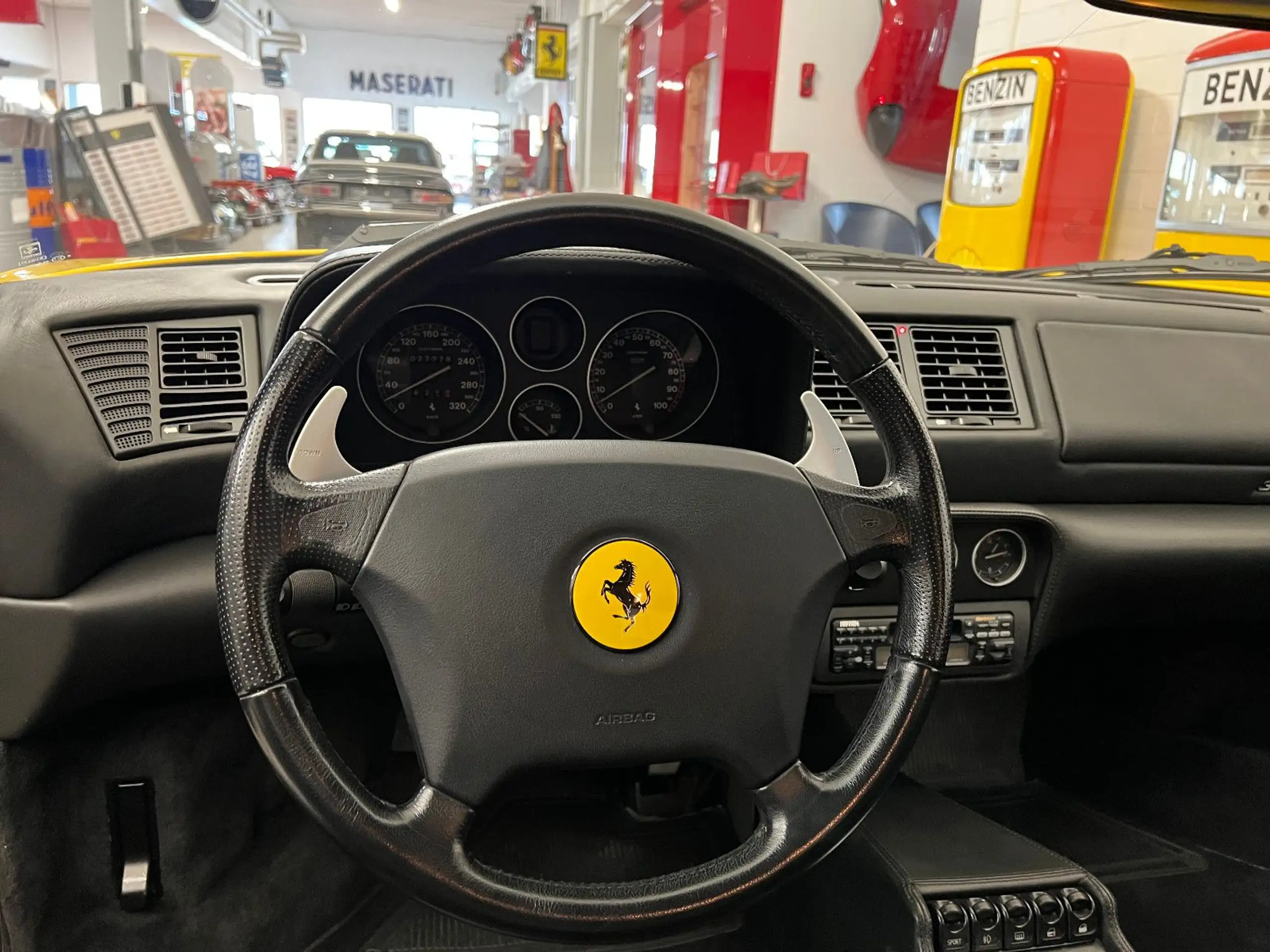 Ferrari - F355