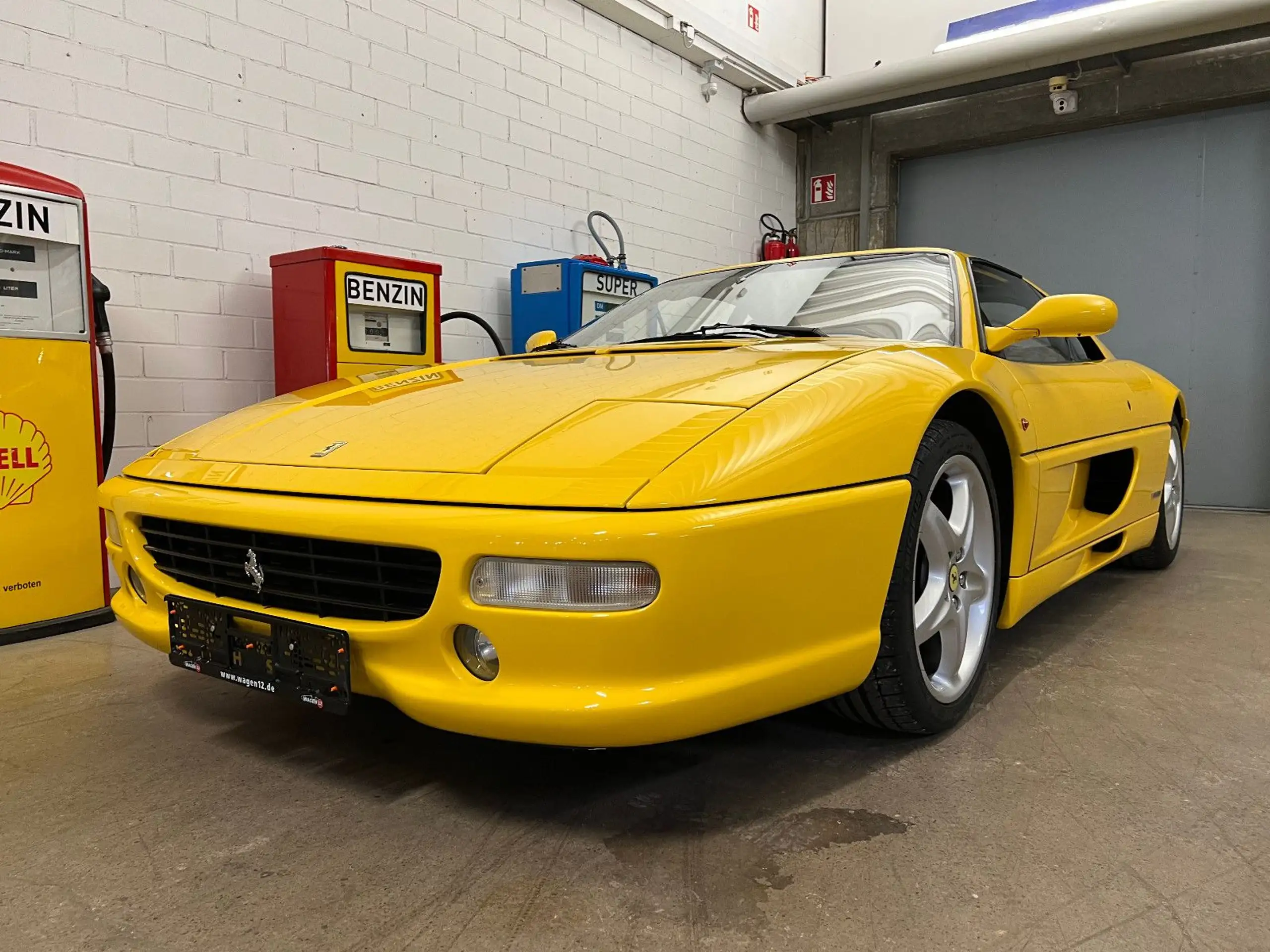 Ferrari - F355