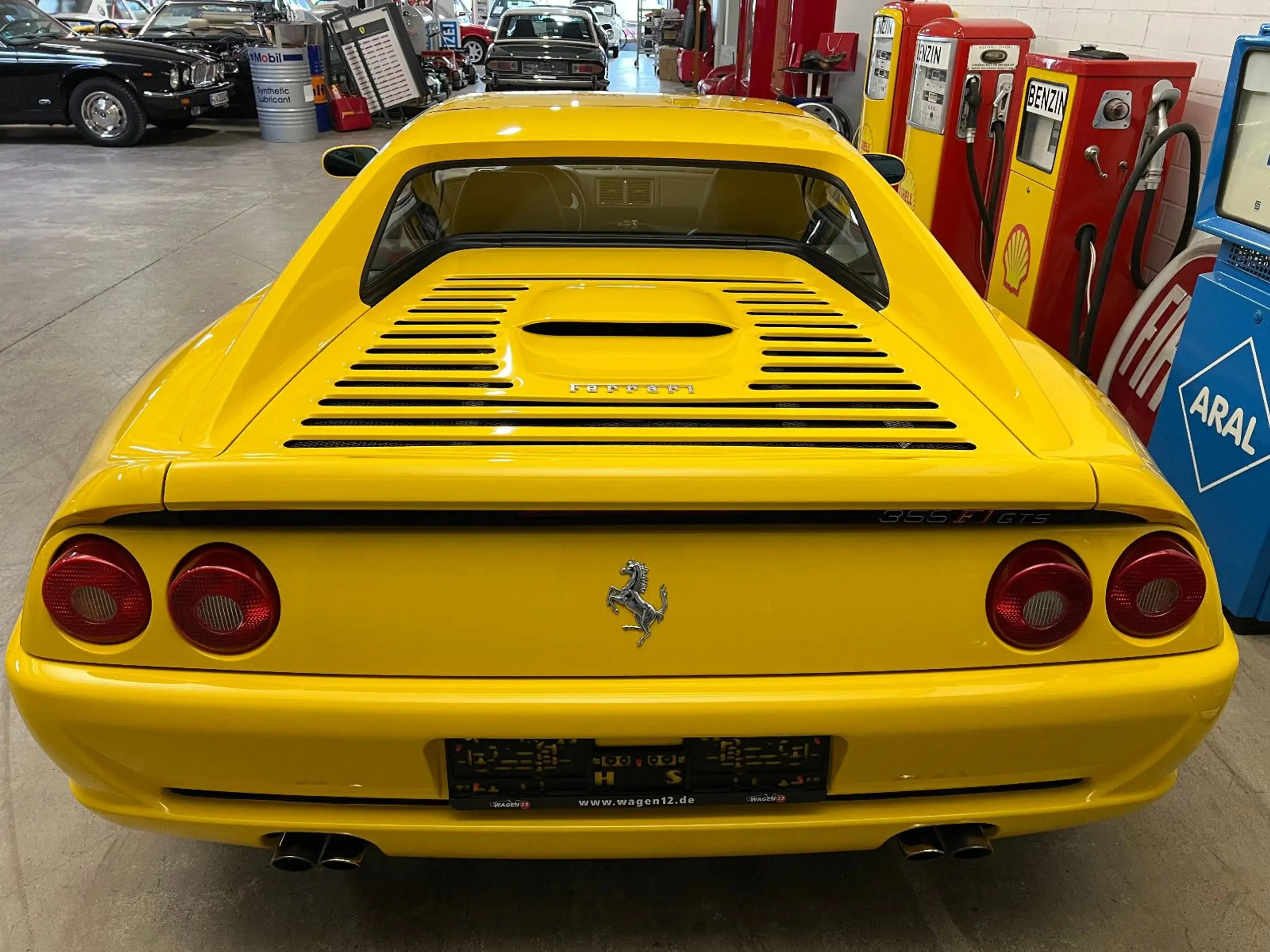 Ferrari - F355