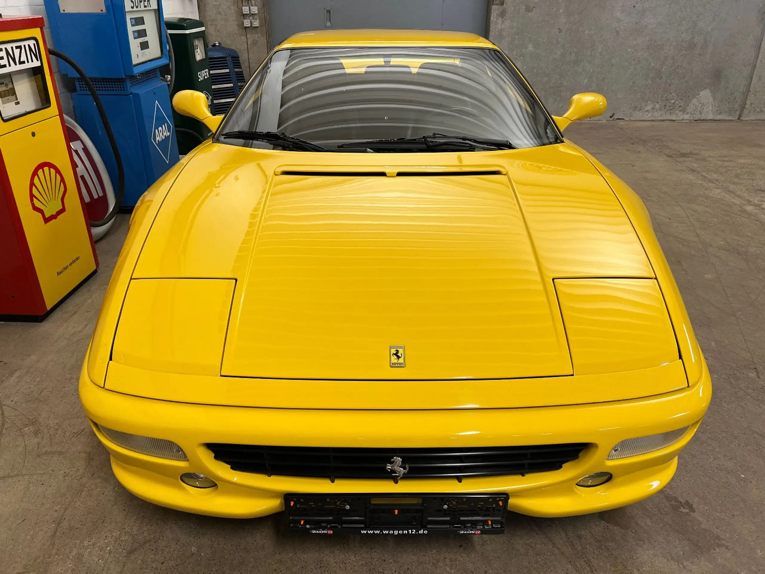 Ferrari - F355