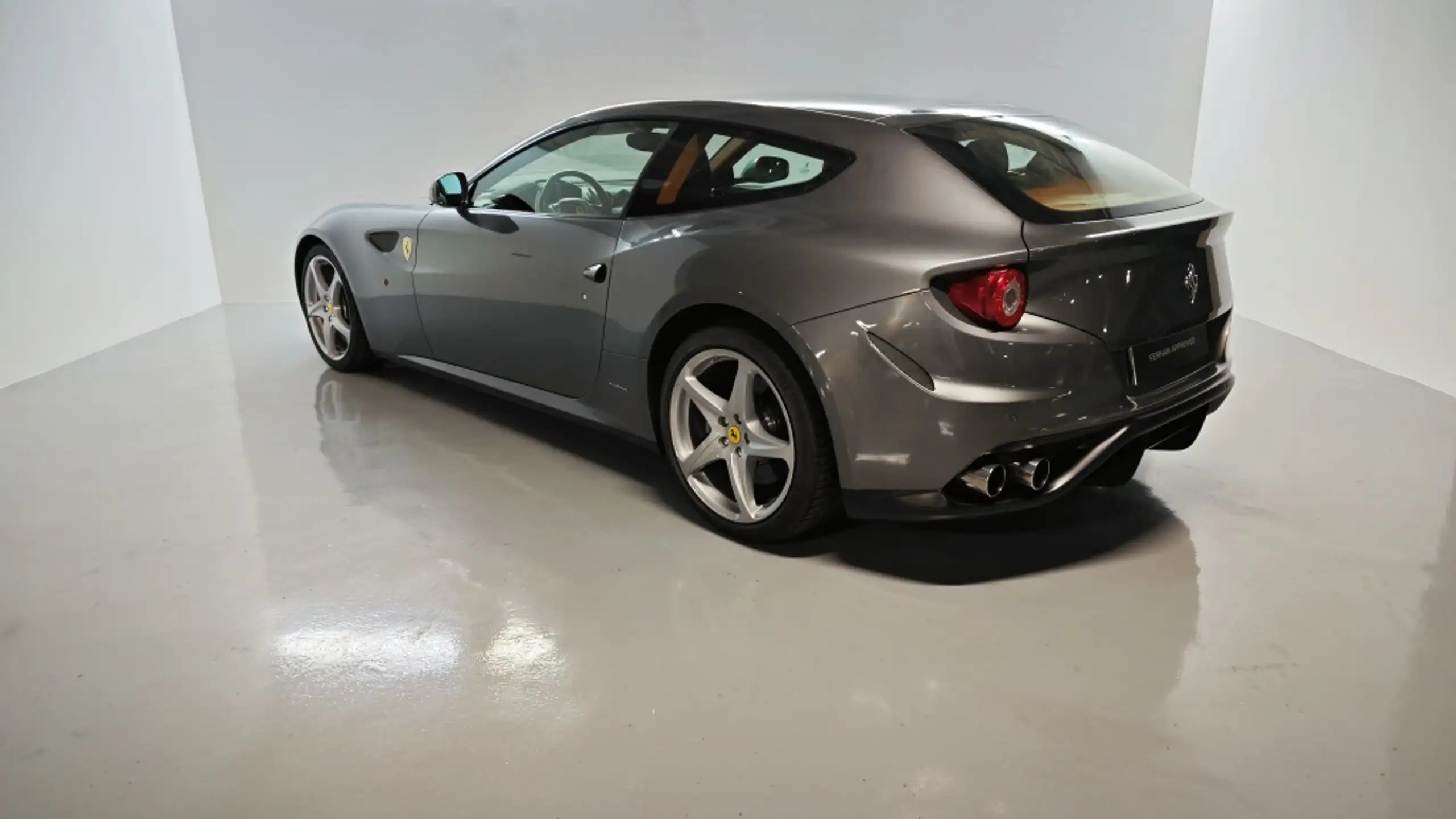 Ferrari - FF