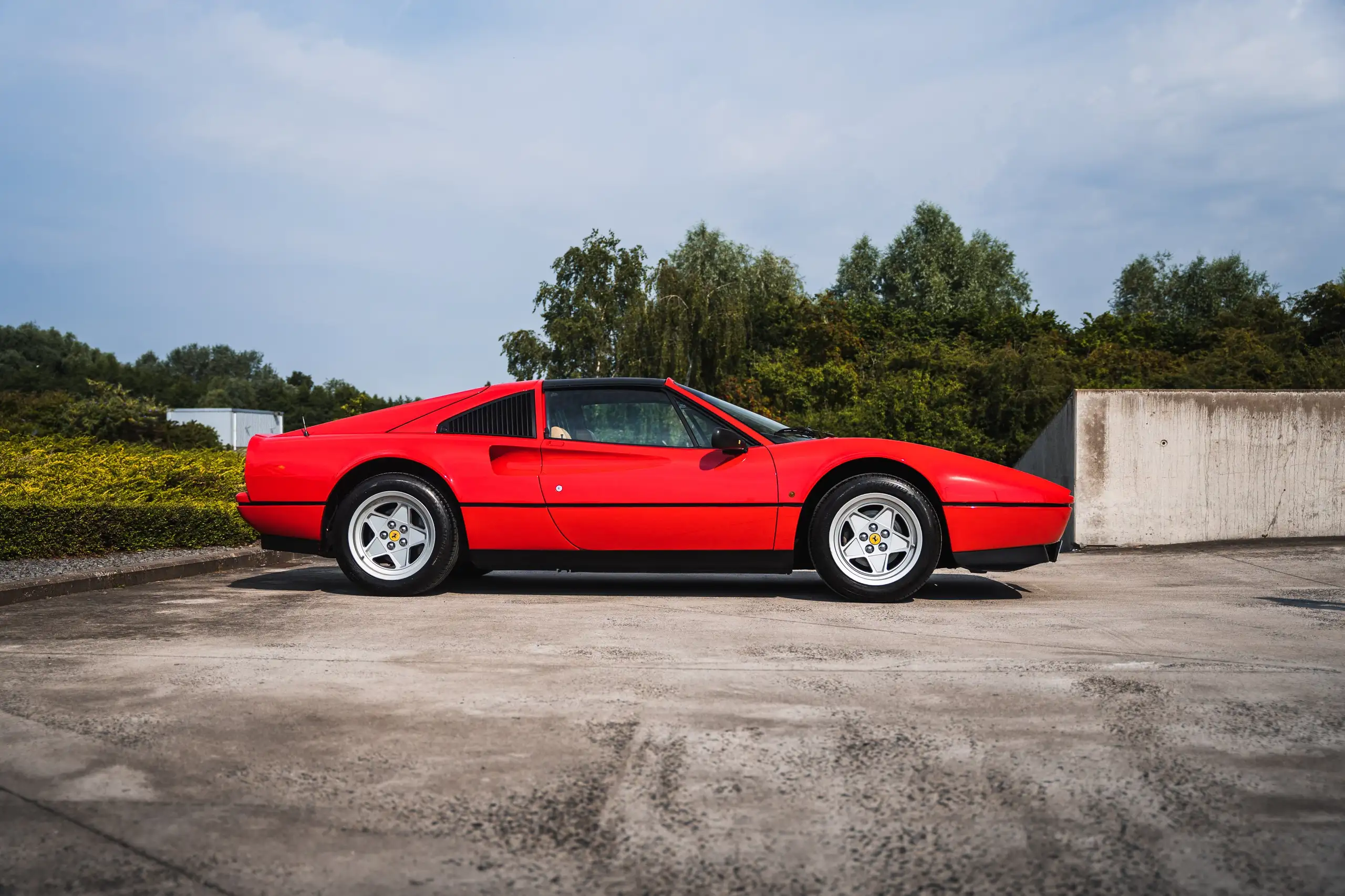 Ferrari - 328