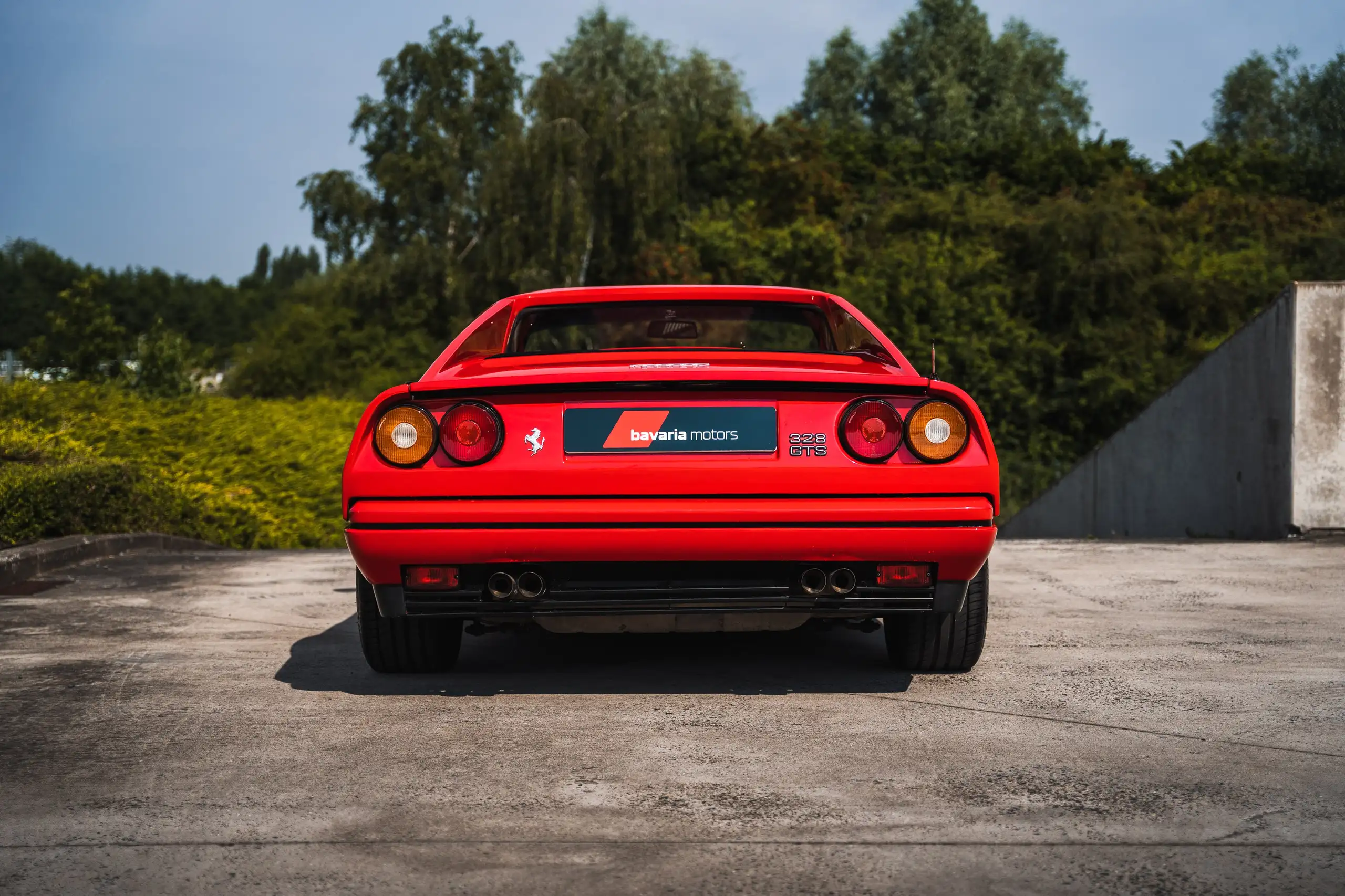 Ferrari - 328