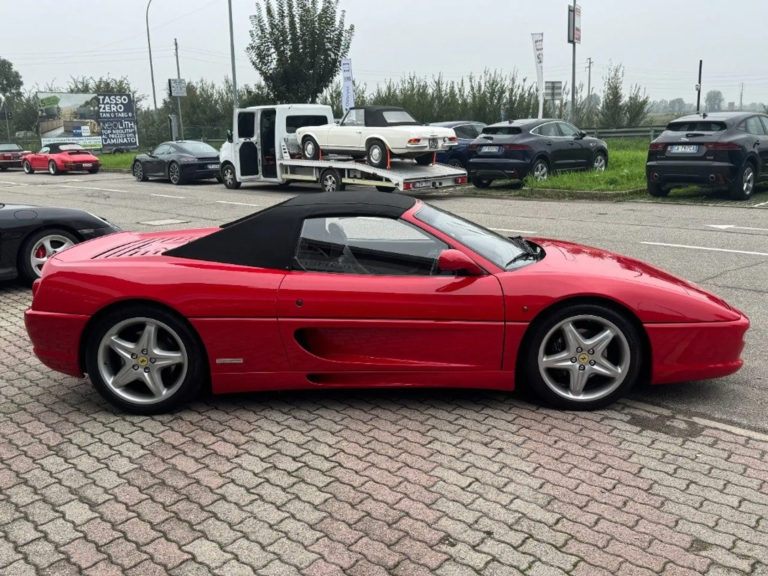 Ferrari - F355