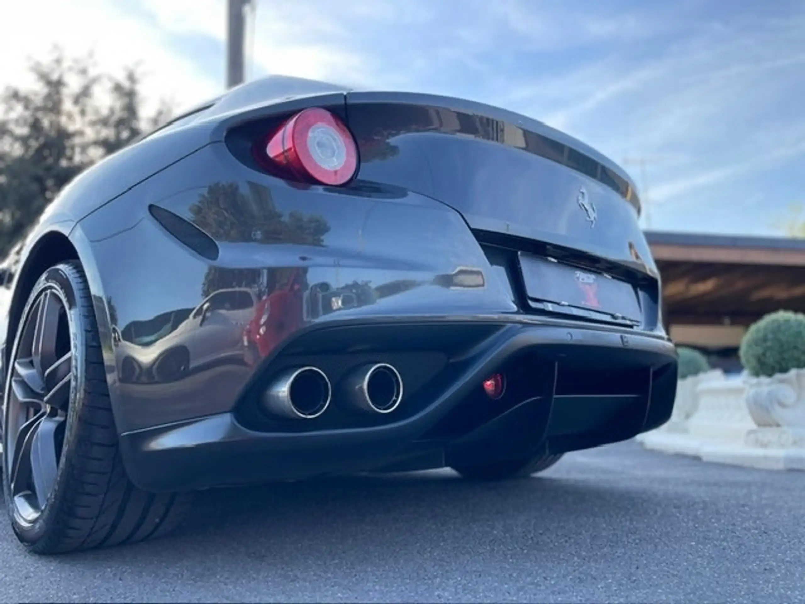 Ferrari - FF