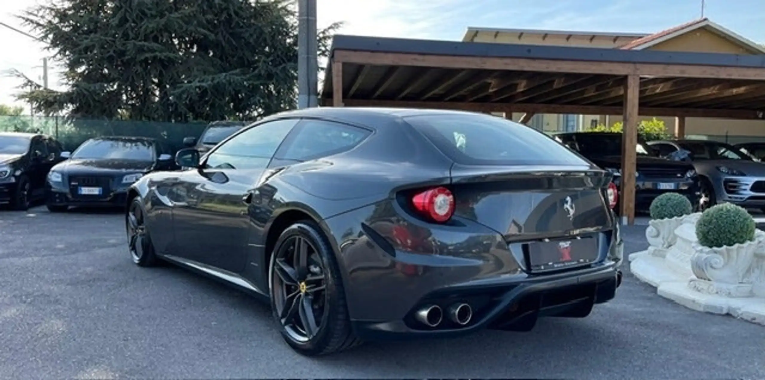 Ferrari - FF