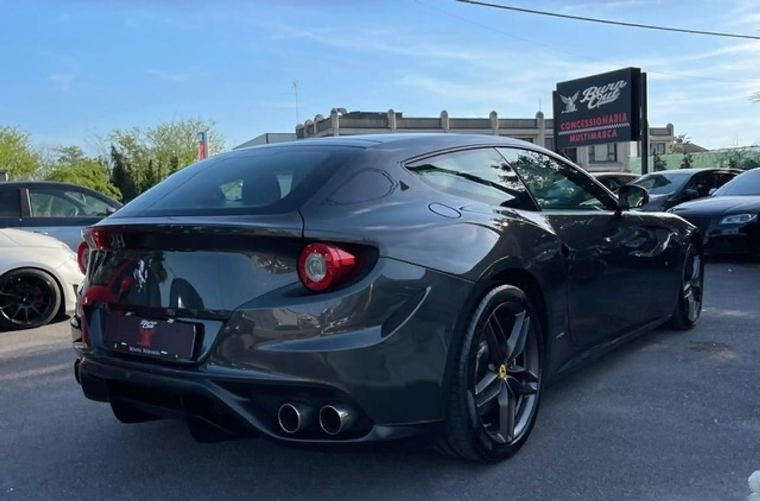 Ferrari - FF