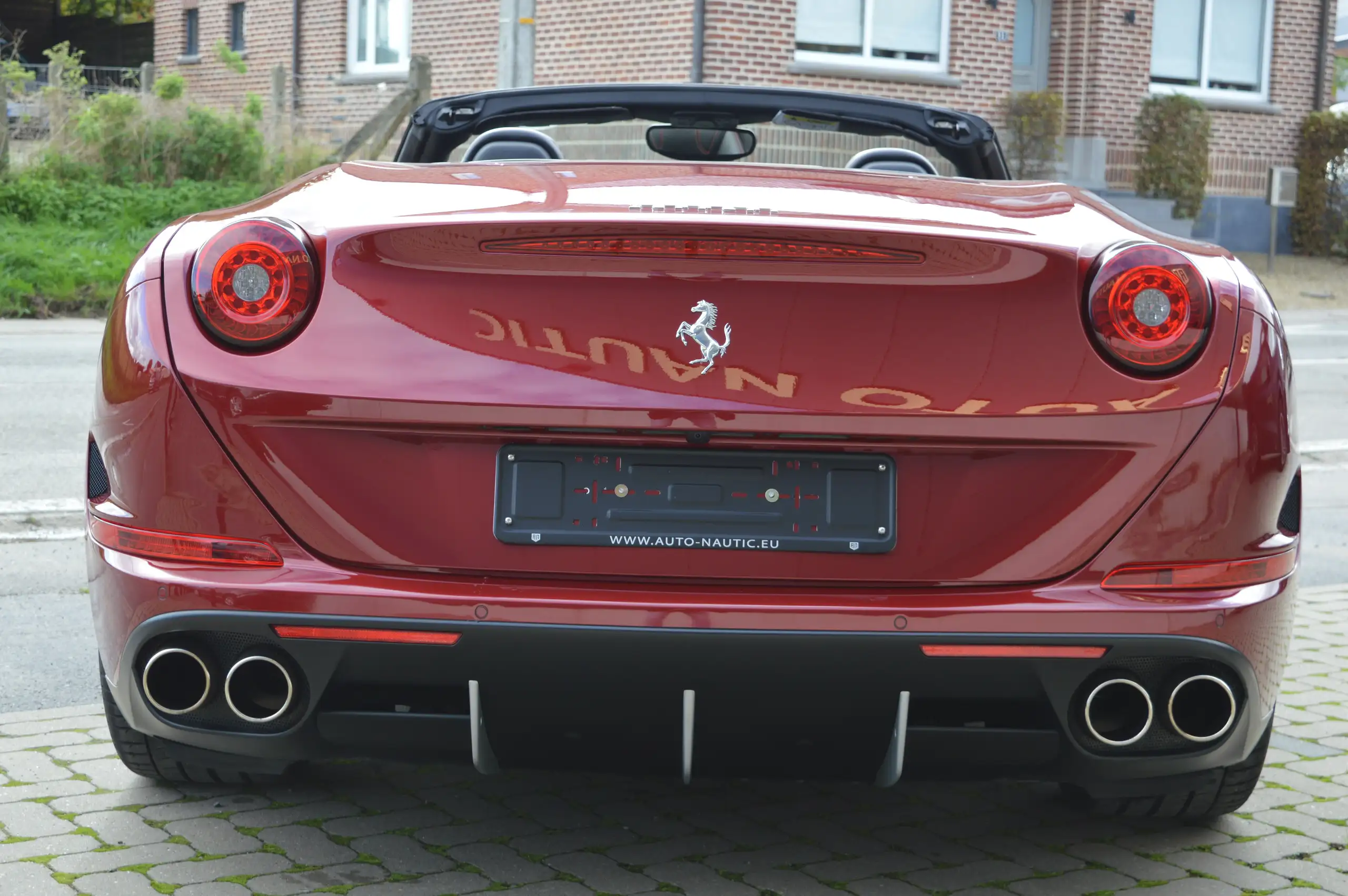 Ferrari - California