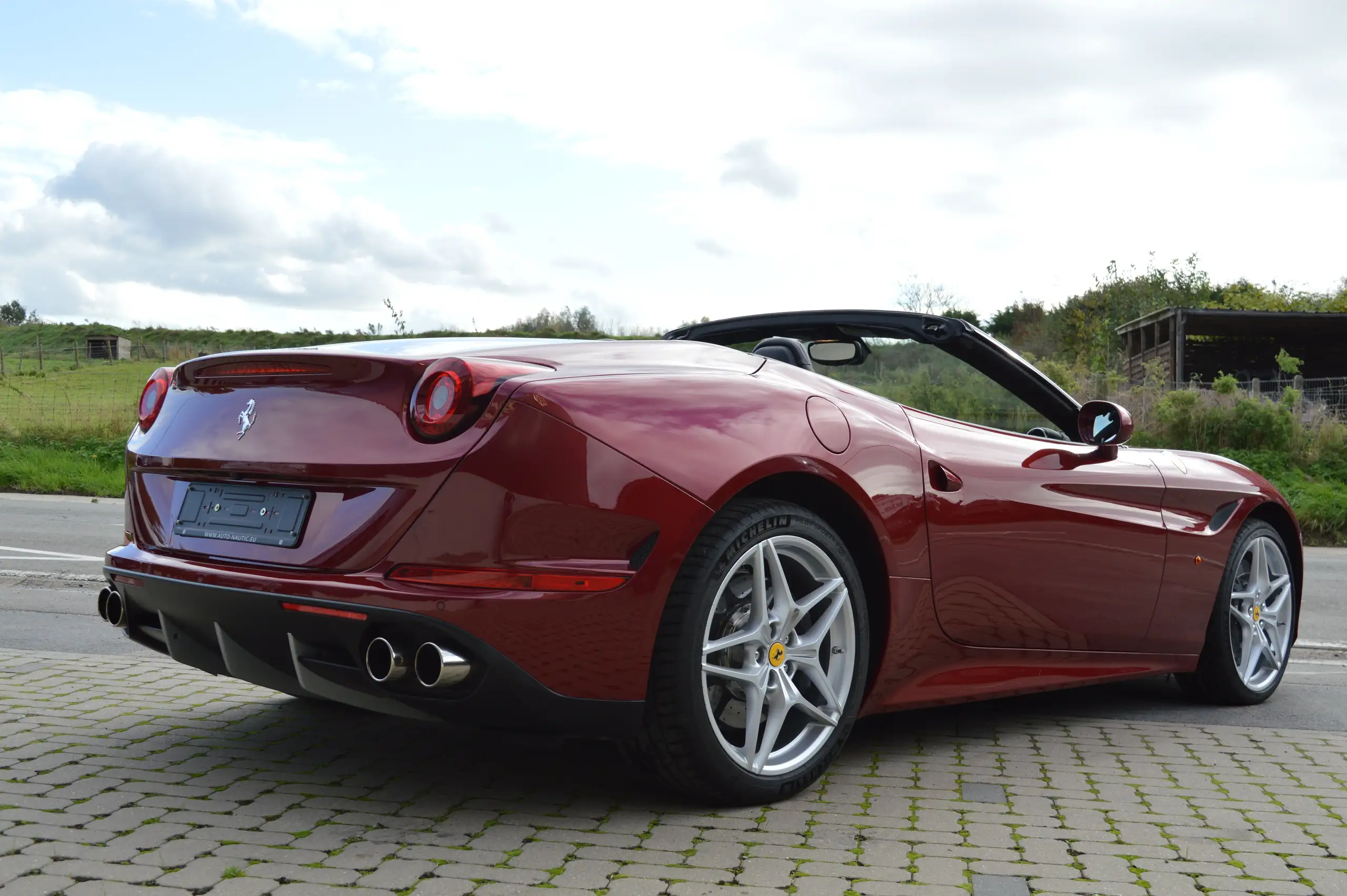 Ferrari - California