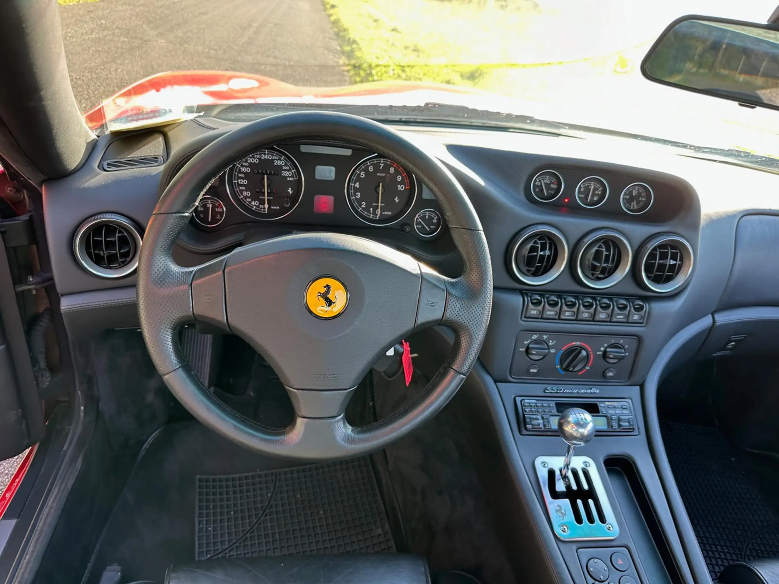 Ferrari - 550