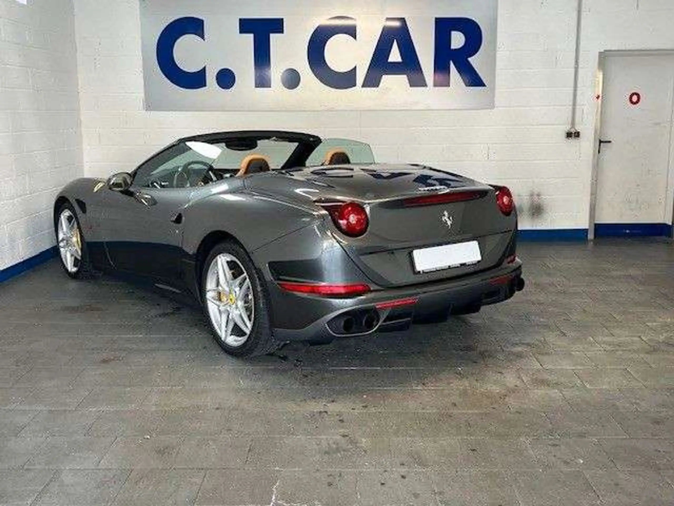 Ferrari - California