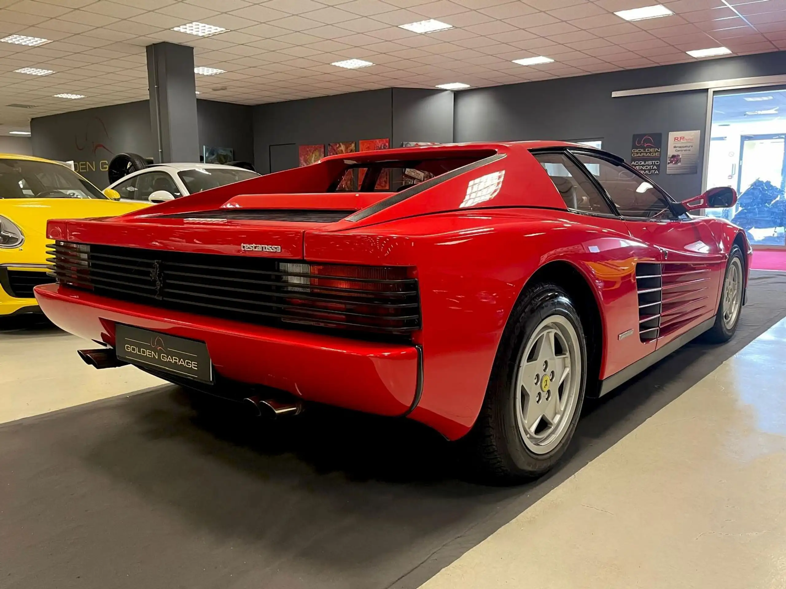 Ferrari - Testarossa