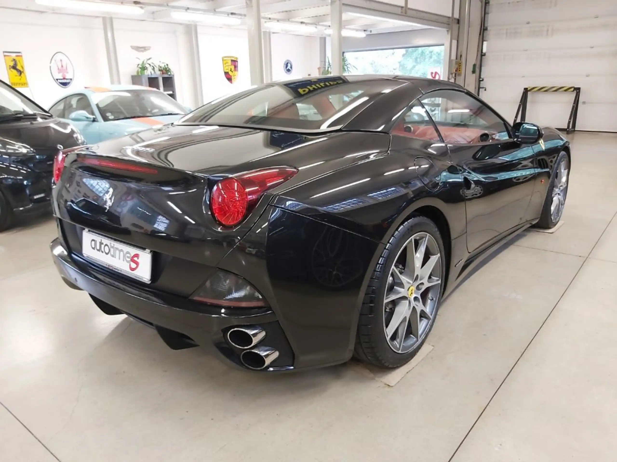 Ferrari - California